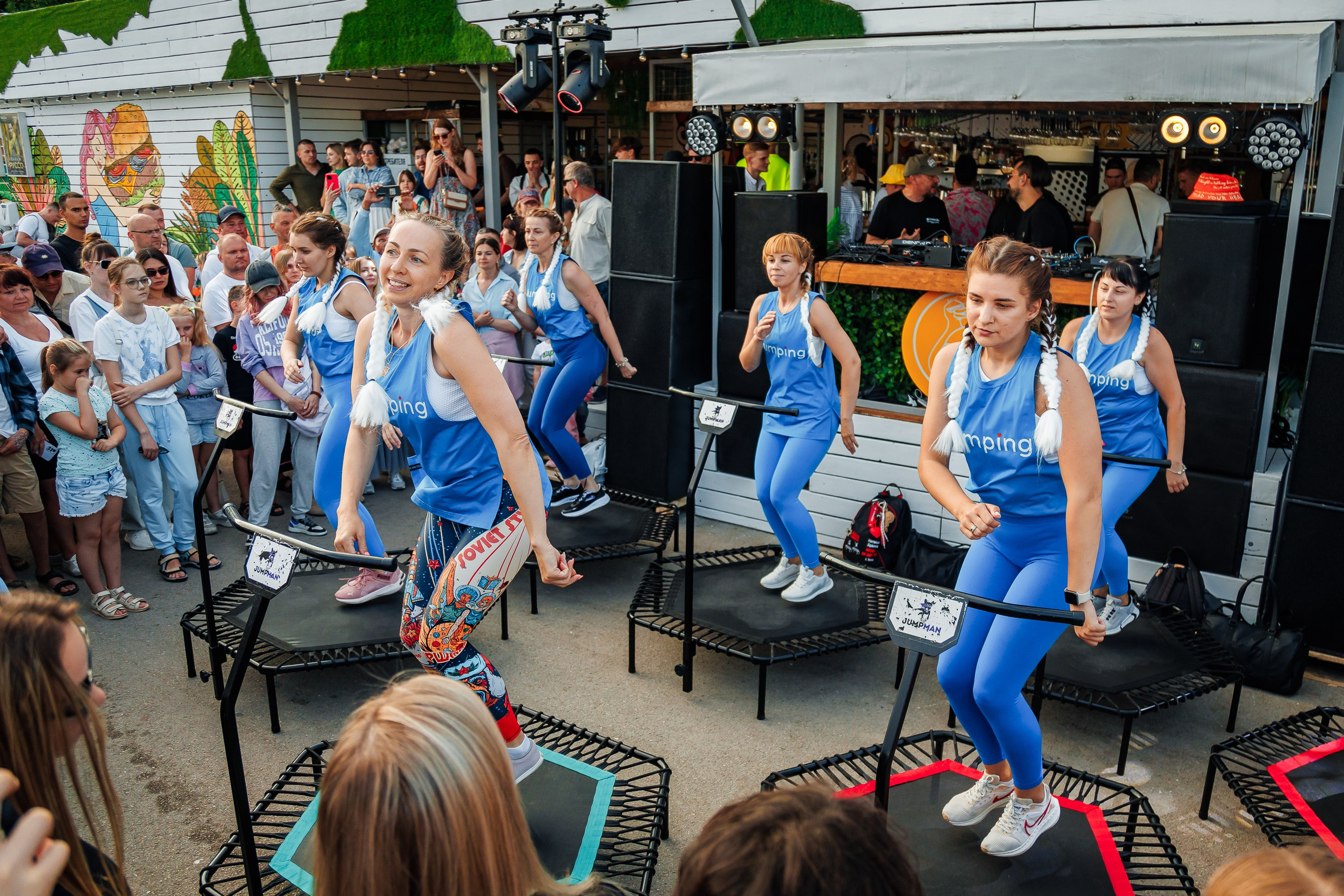 Открытие сезона в HUNGRY BIRD_Симеиз_Крым_14.06.2025. Аминов Руслан | Фотограф