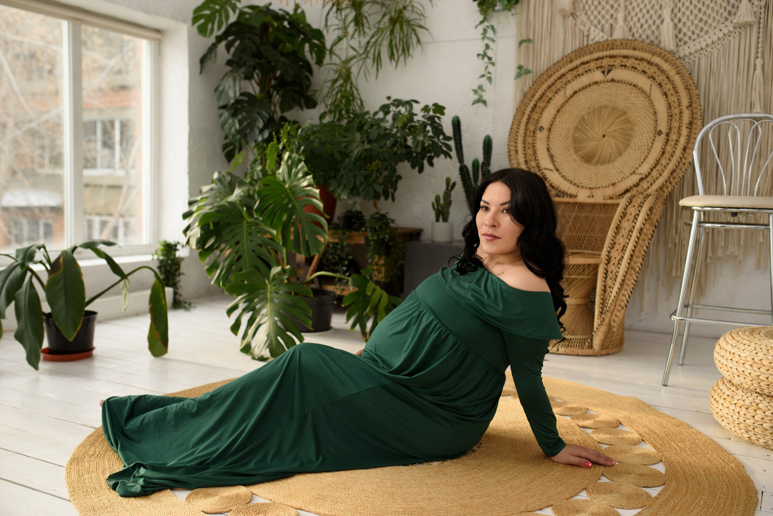 Платье трикотажное изумрудного цвета 46-50 рр для фотосессии беременности в Иркутске