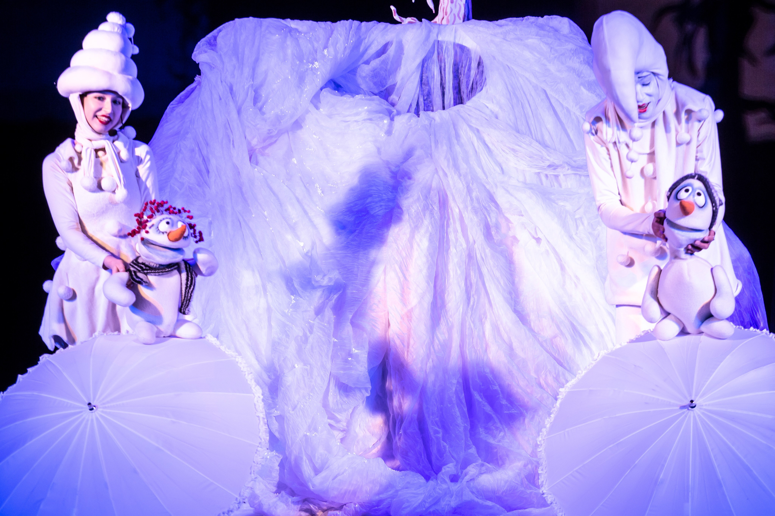Спектакль Снежные человечки — театр Саквояж. Фотограф в Сочи Юрий Шептаев