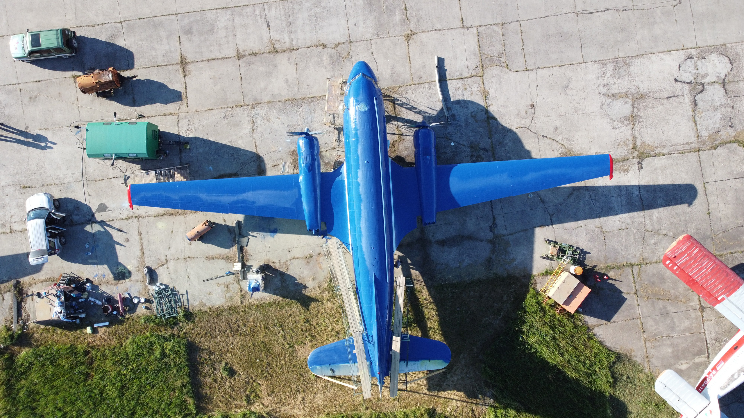 Ил-14Т «Голубая Мечта» — покраска (2022г). Фотоальбом показывающий увлекательный мир авиации и мир медведей Андрея Иванова