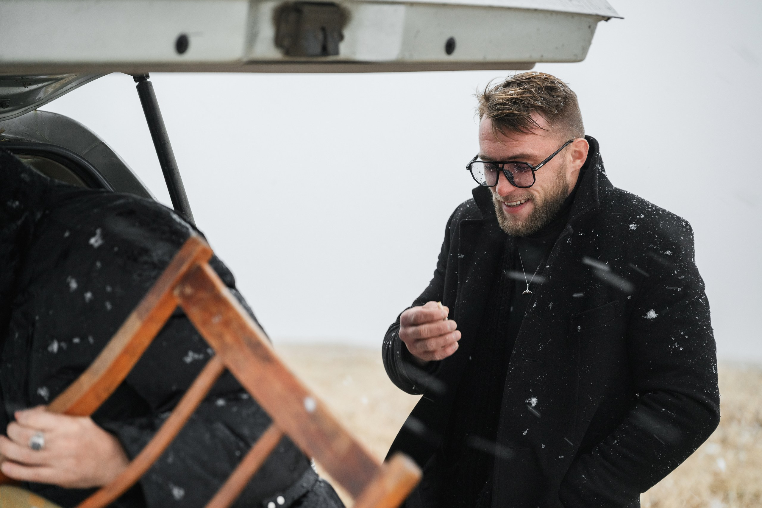 Фотосъемка портрета на природе в Петропавловске-Камчатском. Портретная фотосессия в Петропавловске-Камчатском. Портретная фотосъемка на фоне вулканов в Петропавловске-Камчатском. Красивые портретные фотосессии в Петропавловске-Камчатском. Портретная фотосессия цена в Петропавловске-Камчатском.
