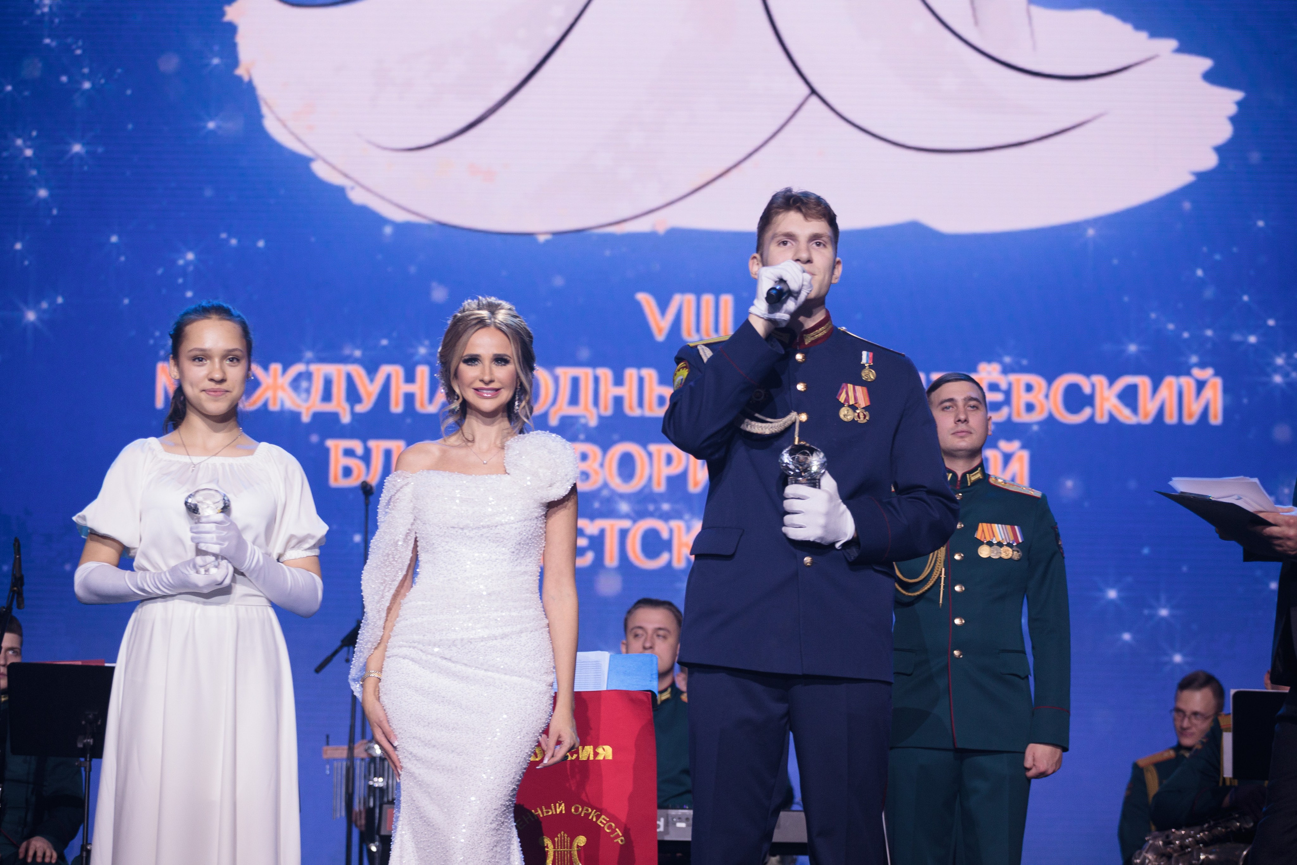 VIII «Международный Кремлёвский Благотворительный Кадетский Бал». Рекламный, предметный, репортажный, семейный фотограф и художник в Москве