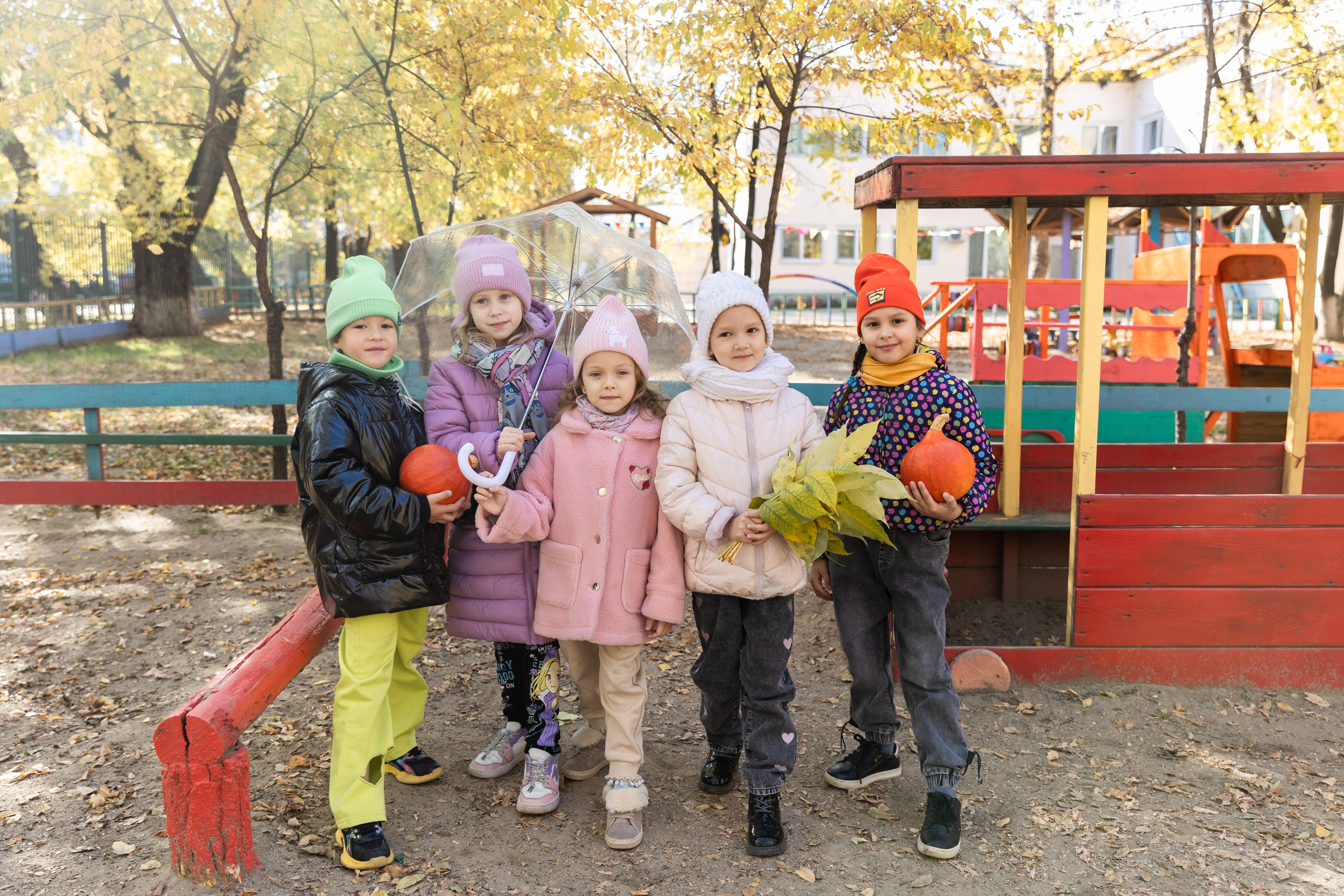 Здесь ^ Осенняя фотосессия. Семейный, детский, школьный фотограф в Благовещенске Яна Белоусова