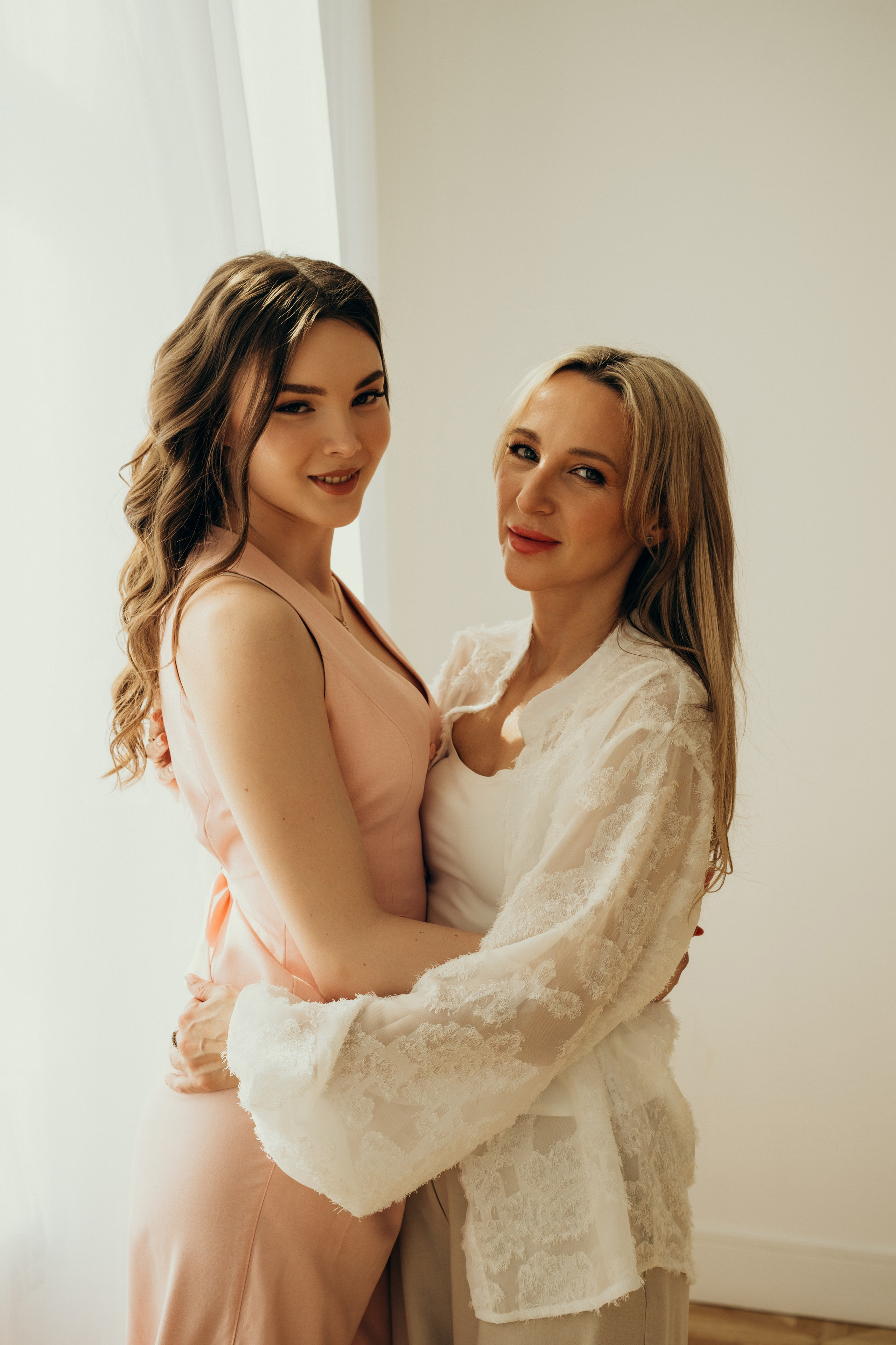 Юлия и Маша