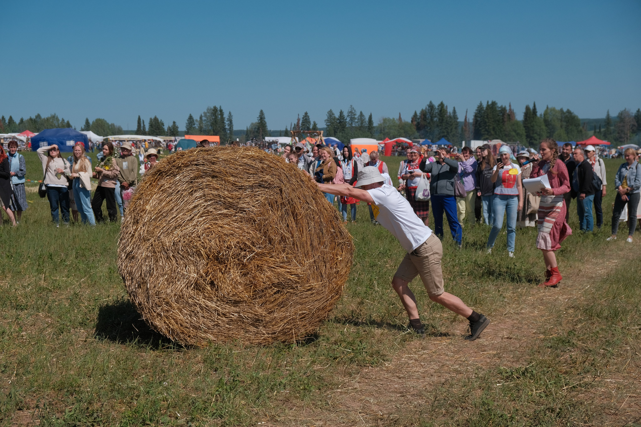 Удмуртский национальный праздник «Гербер». 2023. Максим Егоров, г. Ижевск. Репортажная, предметная съёмка и фуд-фотография