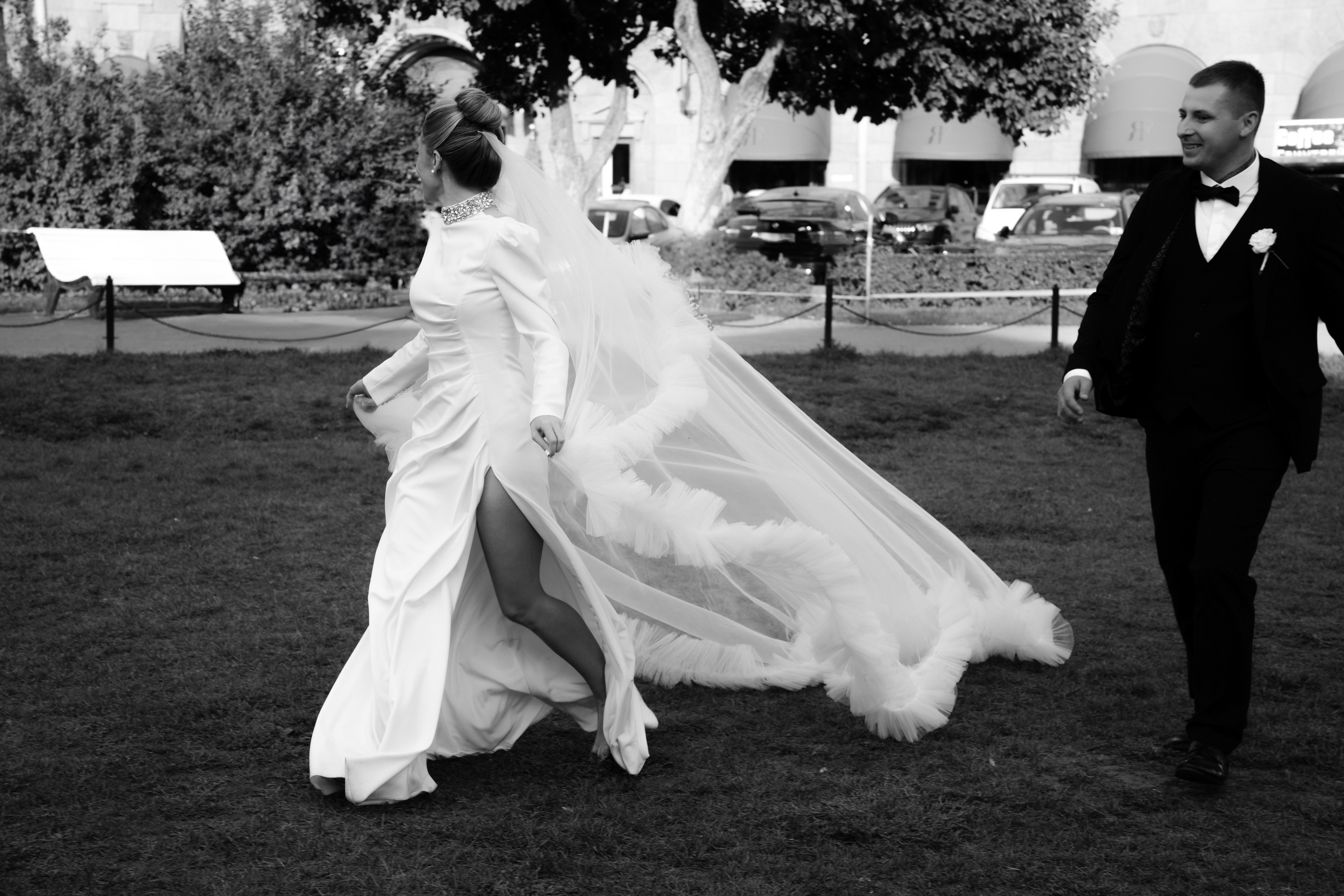 Однажды в летнем саду. Свадебный фотограф в Петербурге Таша Вайб