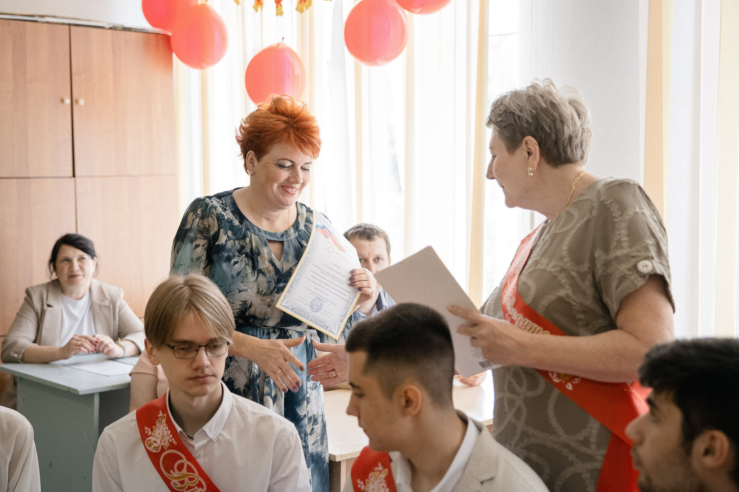 Последний звонок — линейка. Свадебный фотограф Роман Еремеев