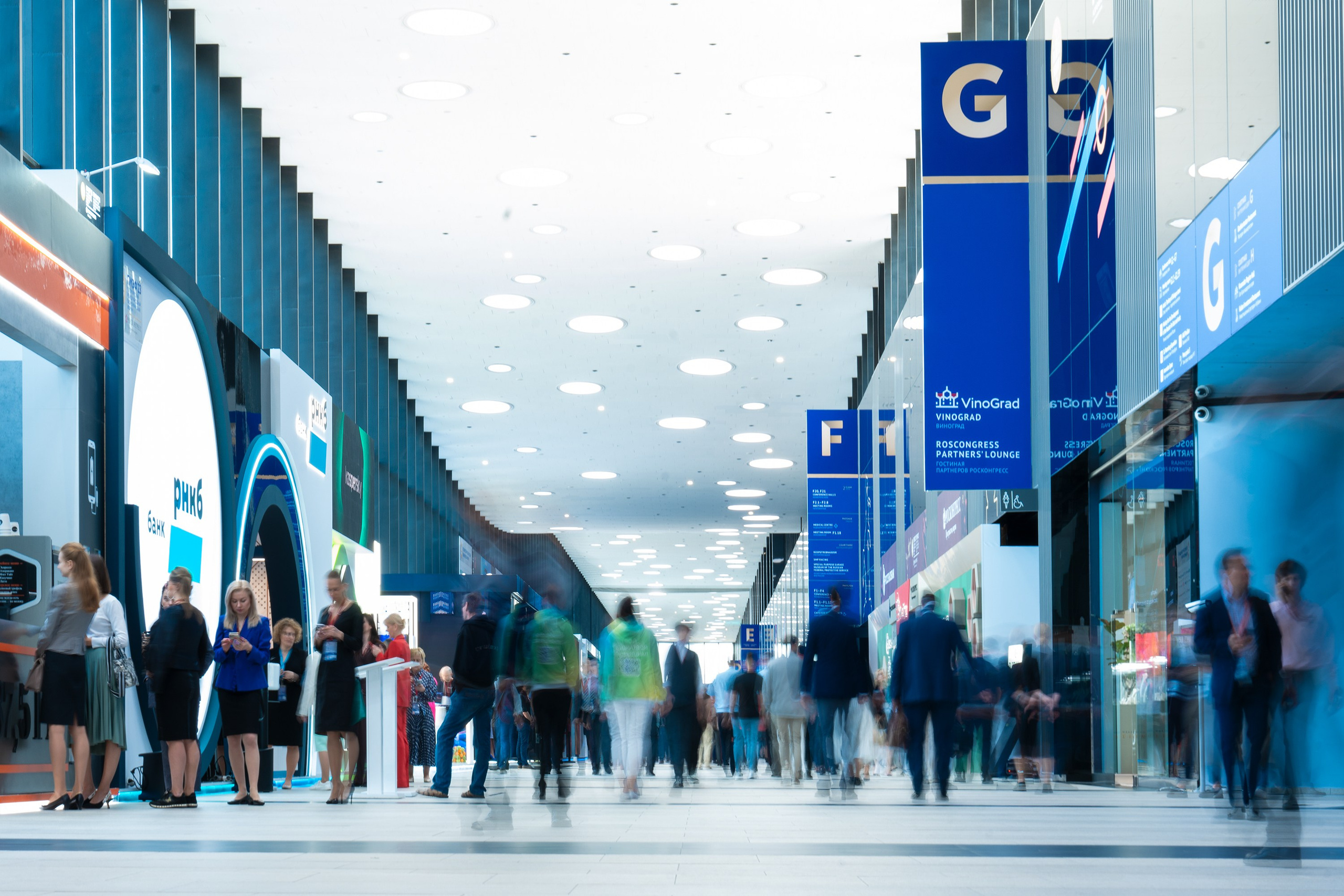 Репортажный фотограф в Сочи — профессиональная съёмка событий и мероприятий. Профессиональная фотосъемка в Сочи: репортаж, предметная, ювелирная фотосъемка, недвижимость, фуд-фотография. Фотограф Александр Афанасьев