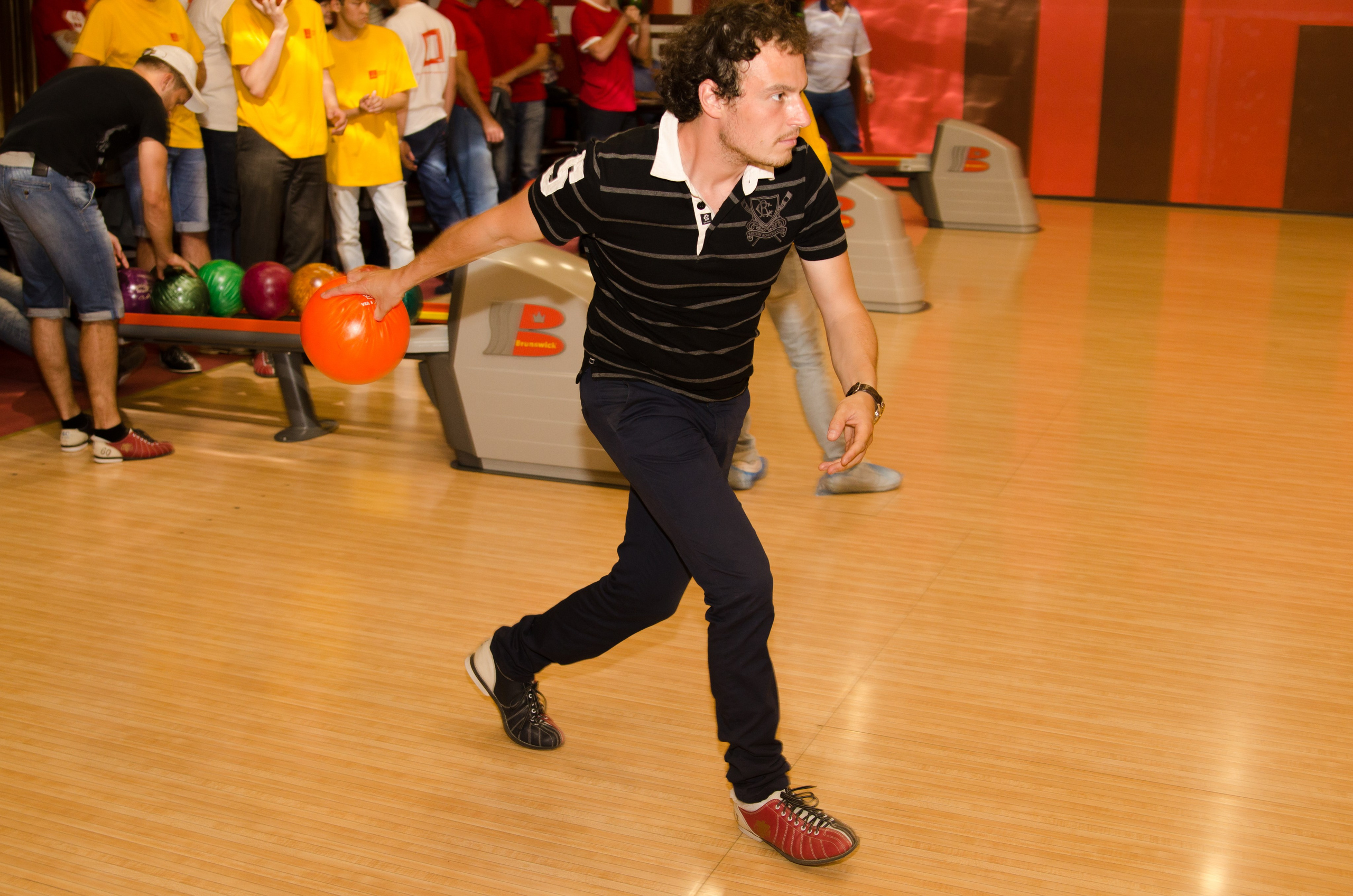 Копоратив.МТС-Теле2-Ростелеком.Боулинг. Свадебный и семейный фотограф Денис Лукьянов в Краснодаре, Краснодарском крае и Республике Крым