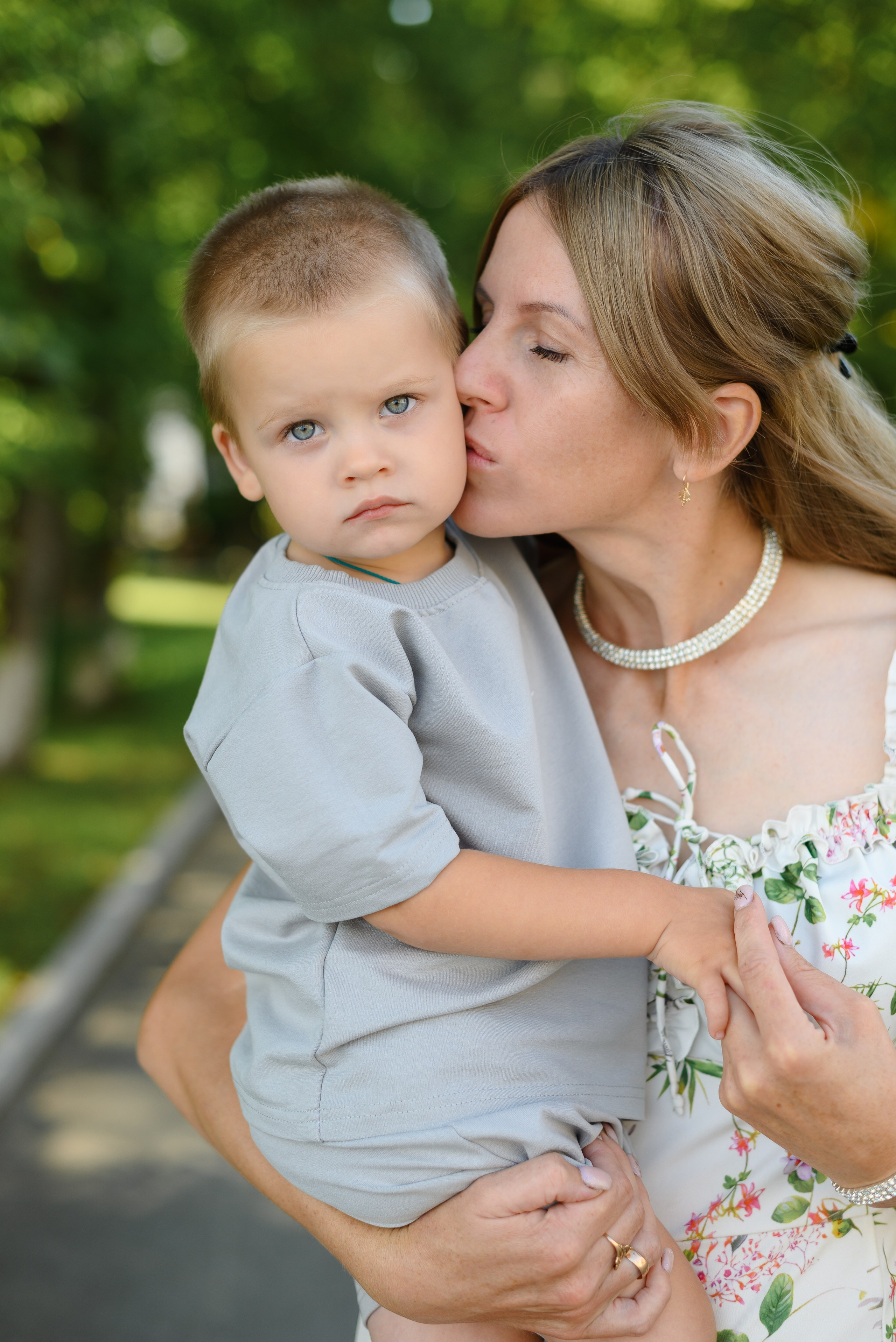 Семейная фотосессия на природе. Свадебный, семейный и школьный фотограф в Бийске Ксения Мамаева