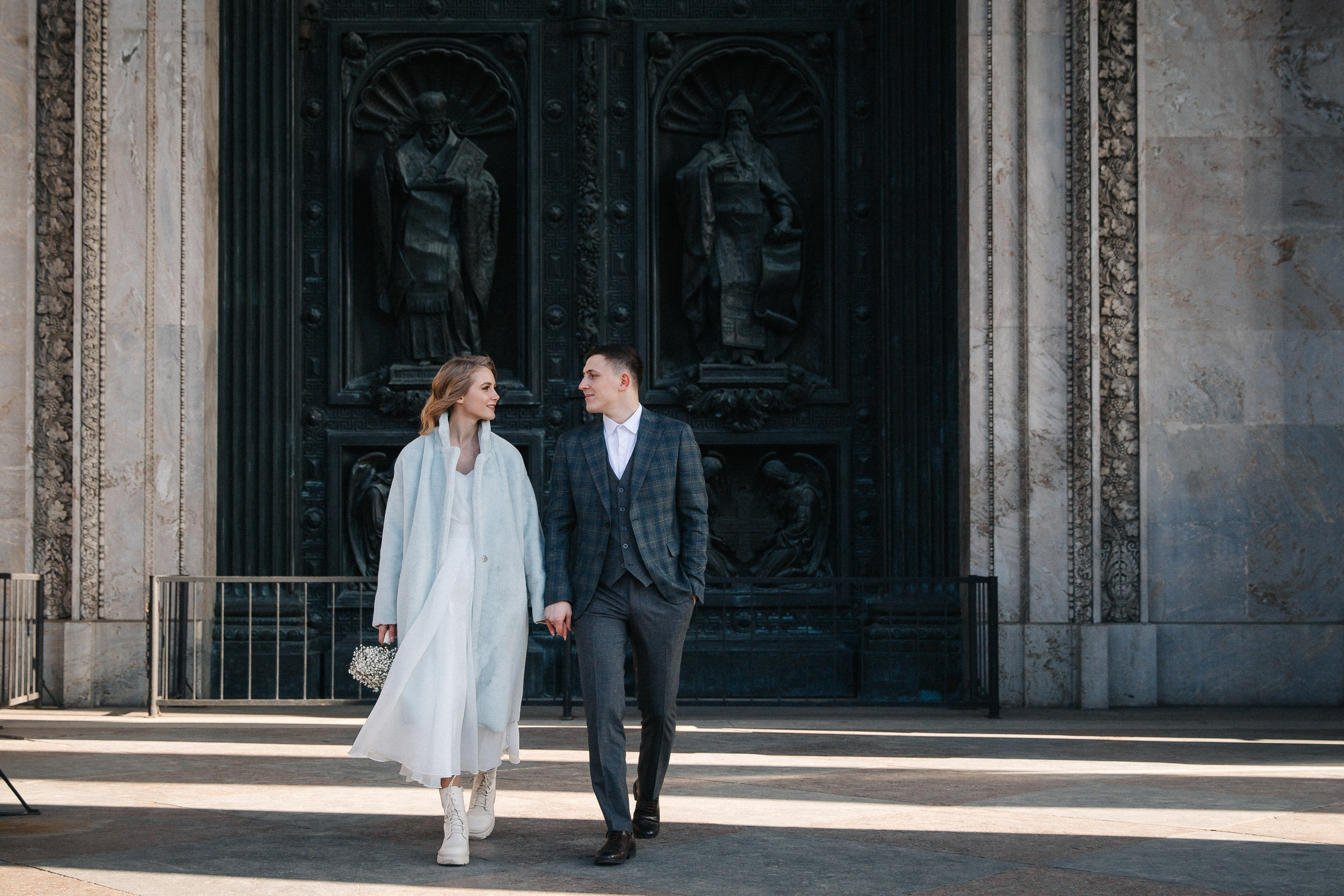 ДВОРЕЦ № 1 | Март, Исаакий, Английская набережная. Свадебный фотограф в Санкт-Петербурге Полина Корзухина