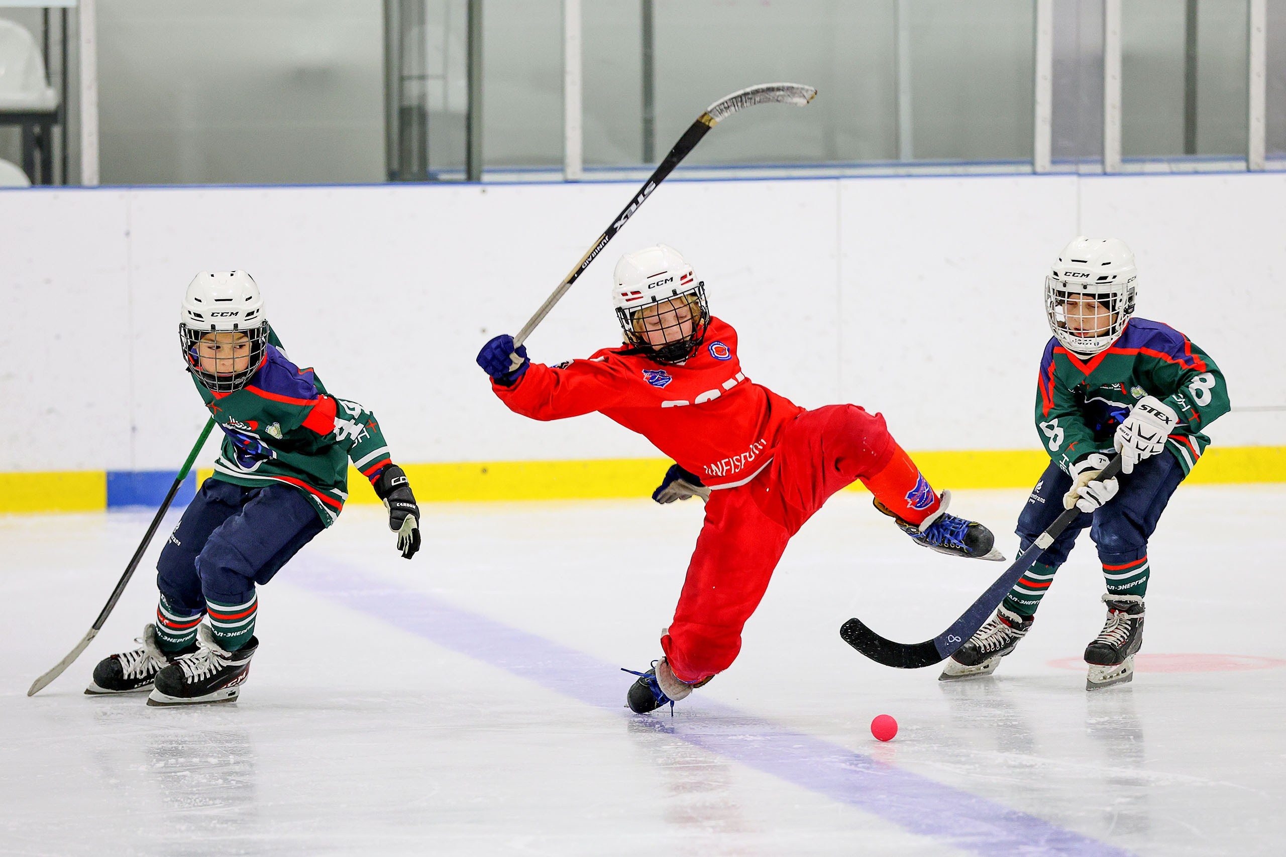 ХОККЕЙ С МЯЧОМ. Репортажный фотограф в Нижнем Новгороде и Москве Ангелина Ильичева