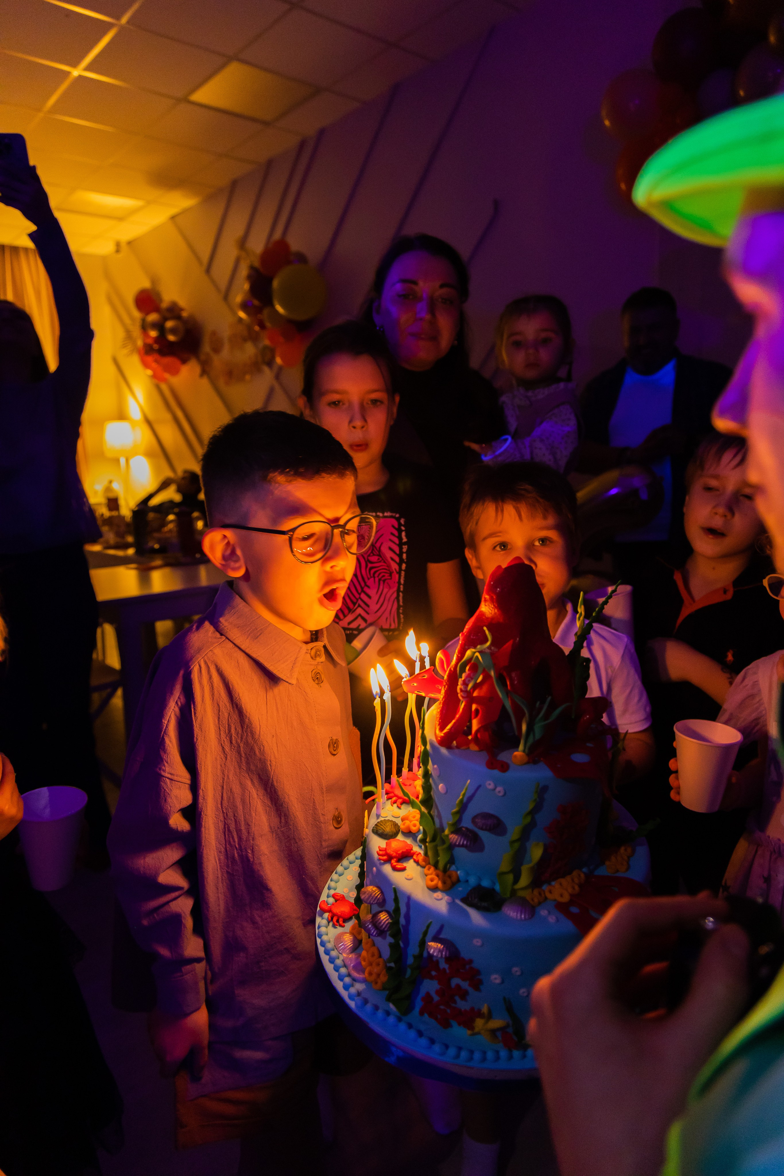 Неоновое День рождения. Семейный и детский фотограф в городе Подолск МО Крылова Ирина