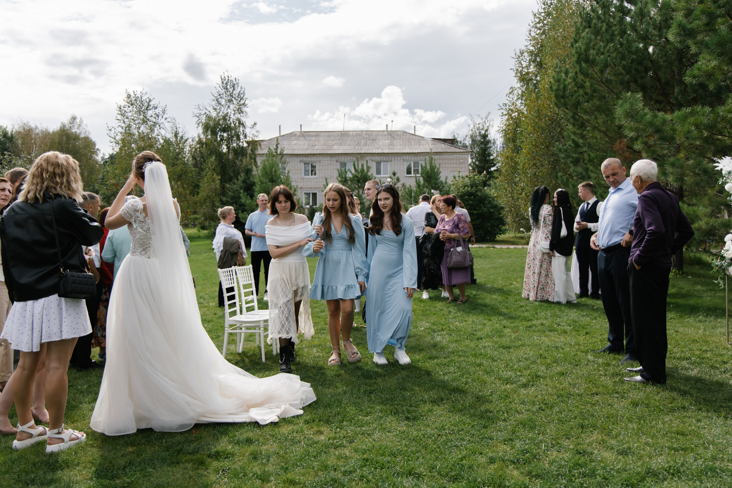 Ксения и Антон (полный день). Фотограф в Барнауле Юлия Садвокасова
