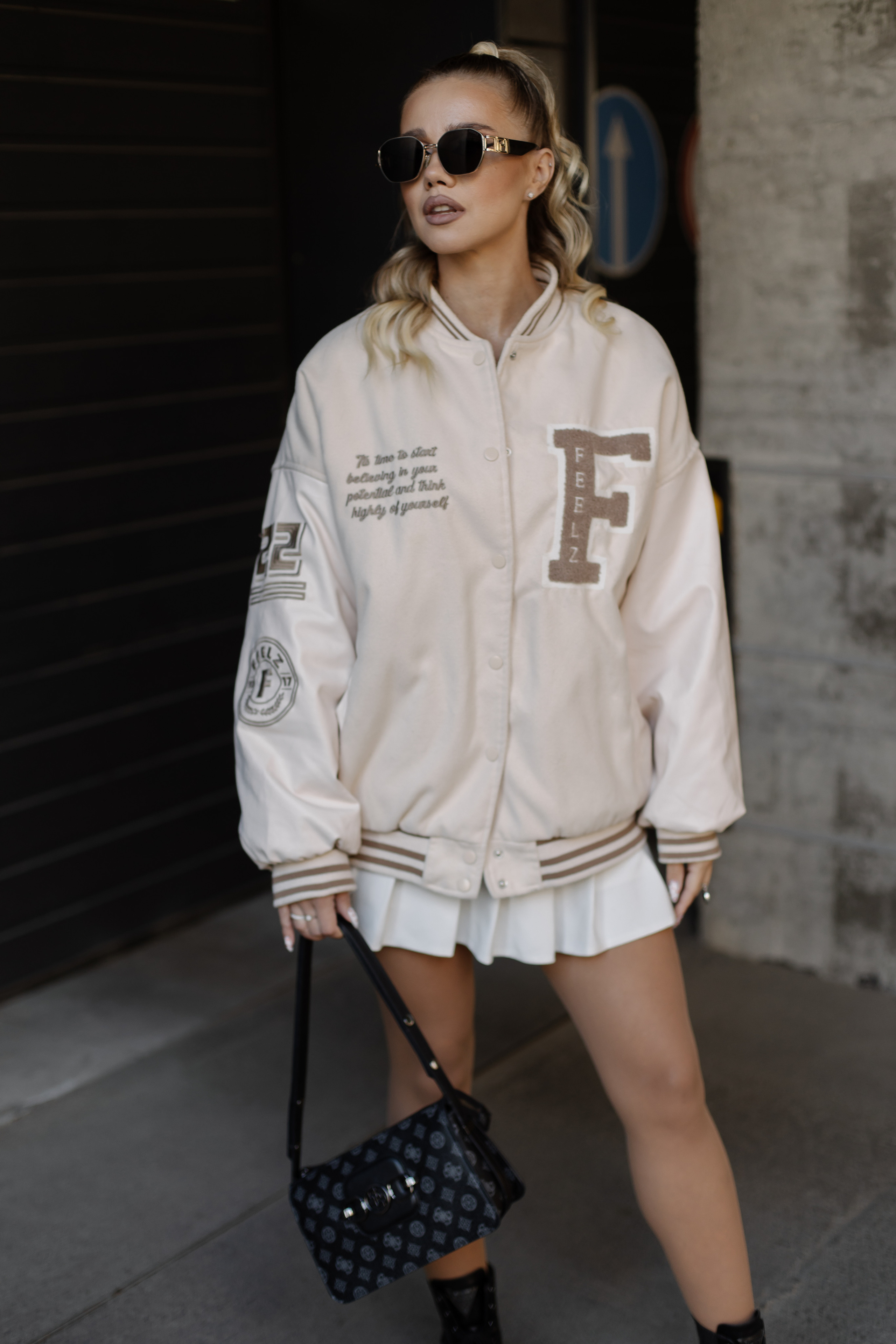 Фотосессия на парковке. СВАДЕБНЫЙ ФОТОГРАФ ЧЕЛЯБИНСК