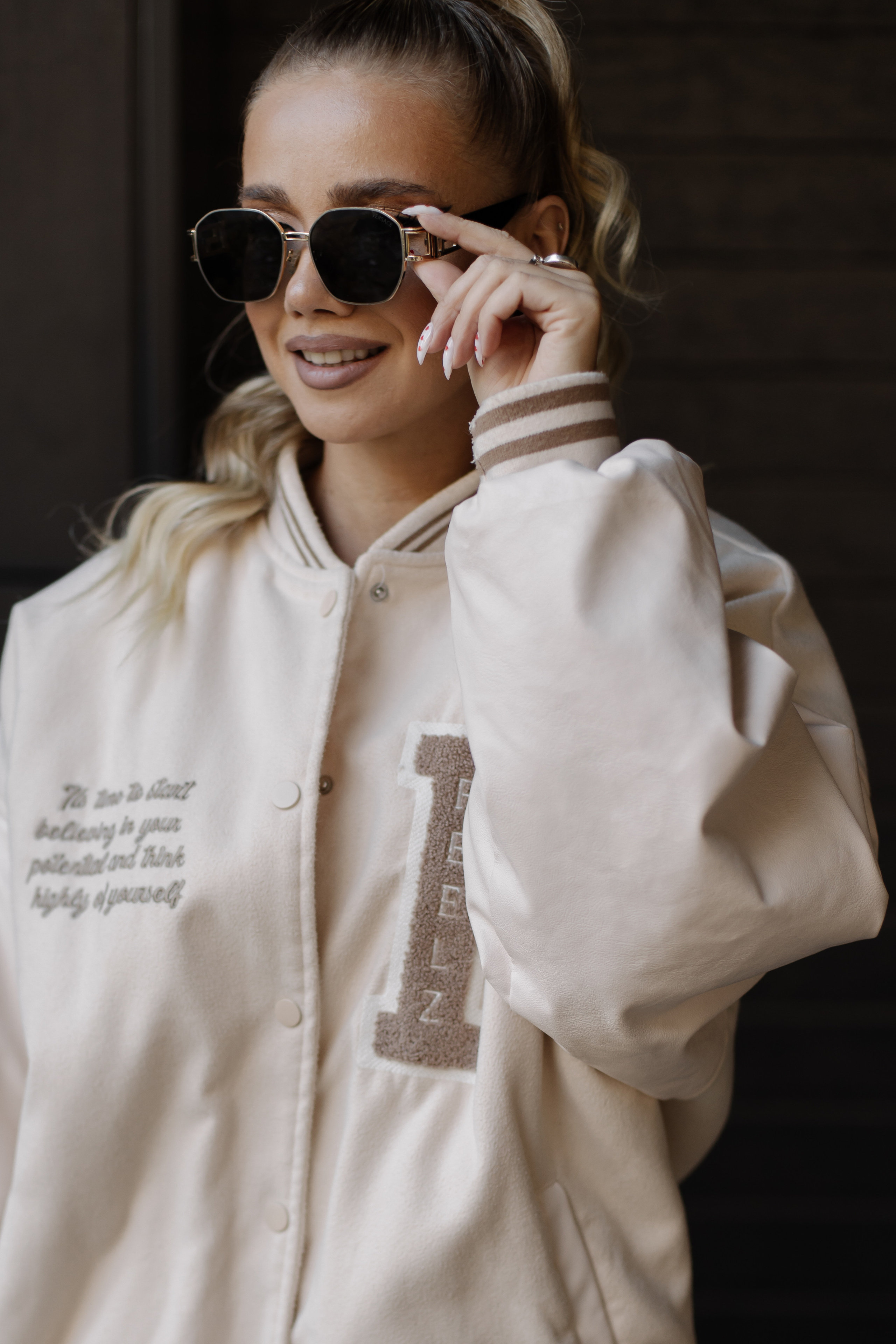 Фотосессия на парковке. СВАДЕБНЫЙ ФОТОГРАФ ЧЕЛЯБИНСК