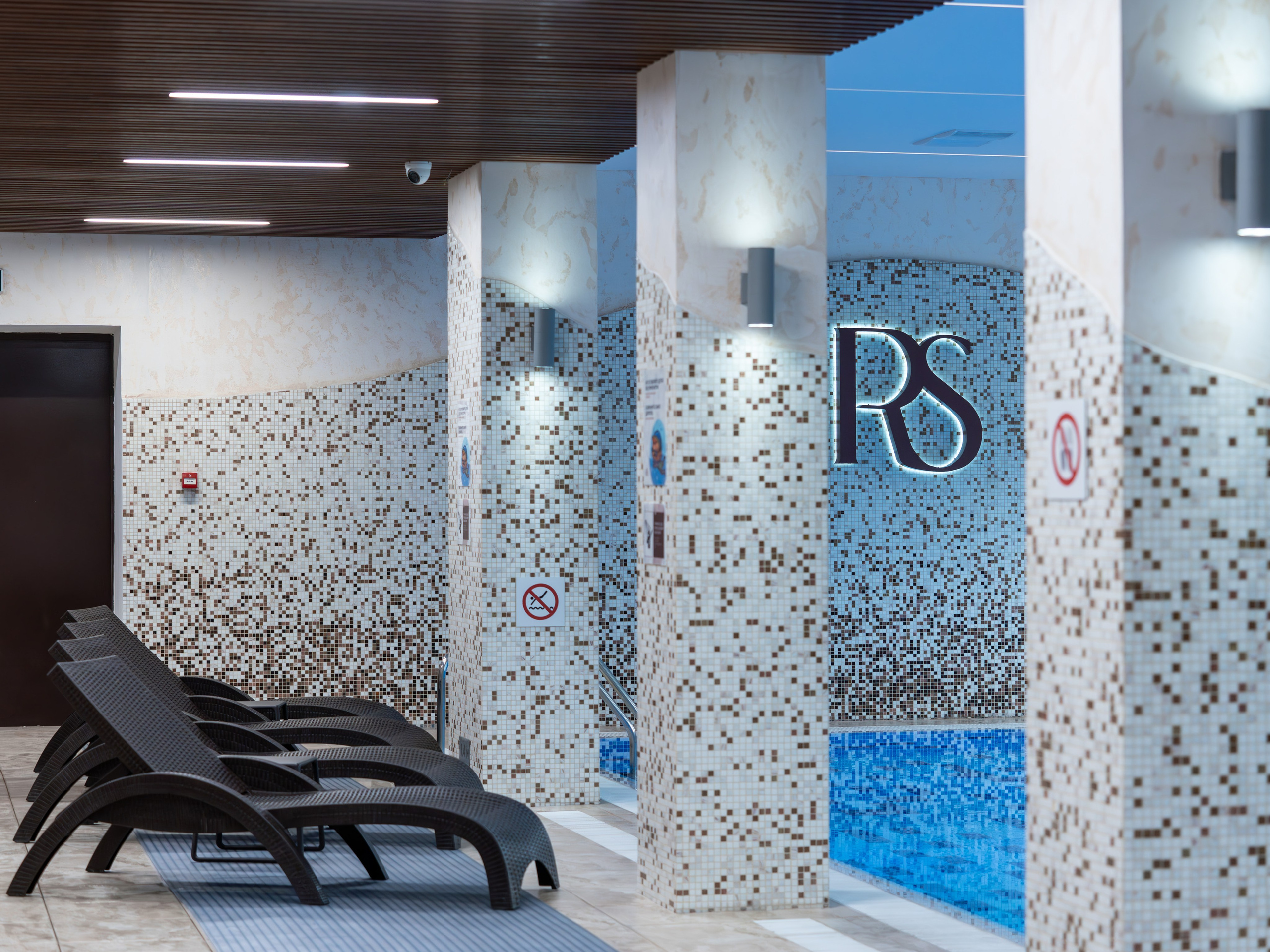 Термальная зона в отеле Rosa Springs. Репортажный фотограф в Красной Поляне и Сочи Павлюченко Екатерина