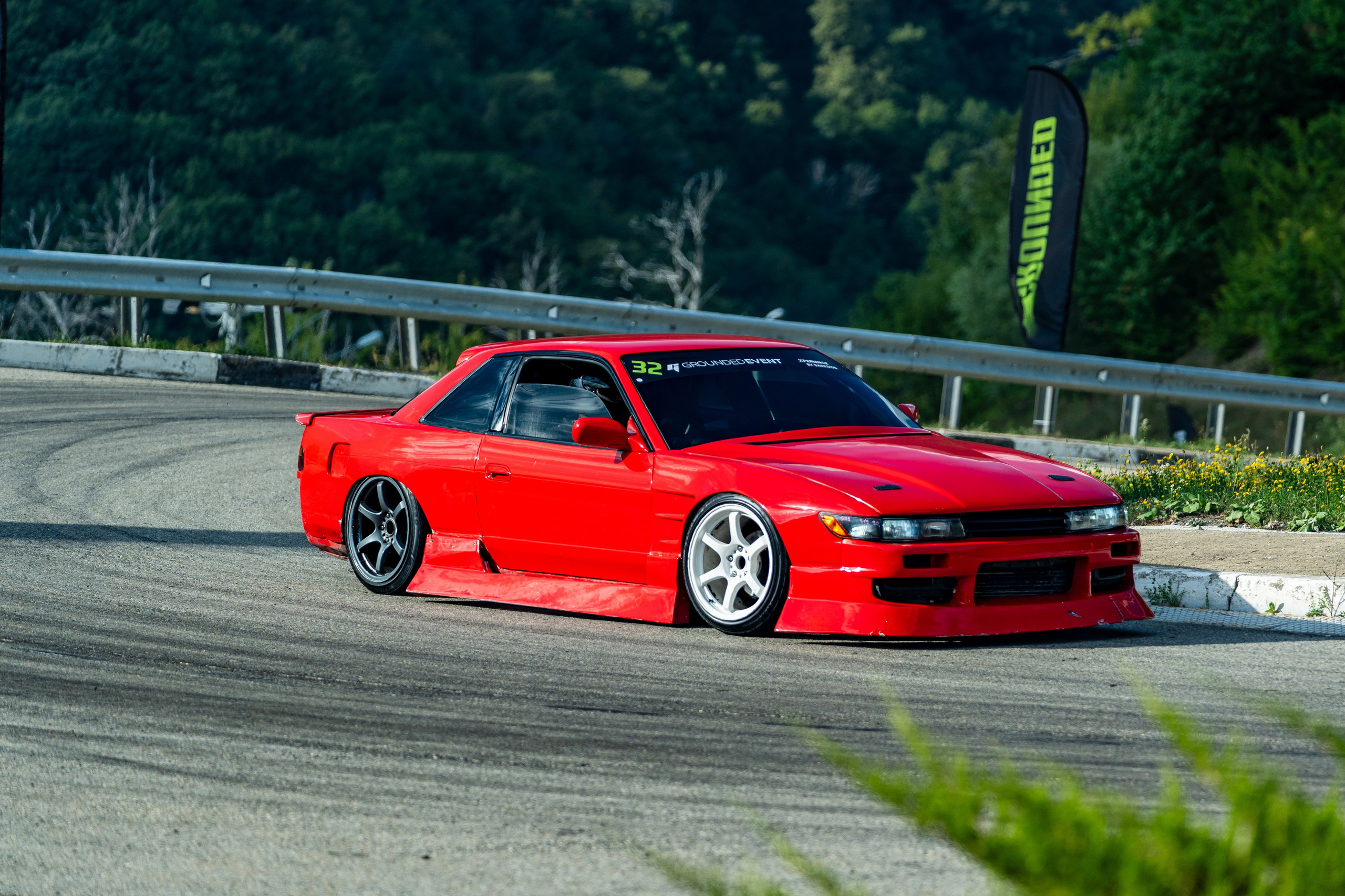 Автомобильные дрифт-гонки в рамках фестиваля Grounded 2024. Репортажный фотограф в Красной Поляне и Сочи Павлюченко Екатерина