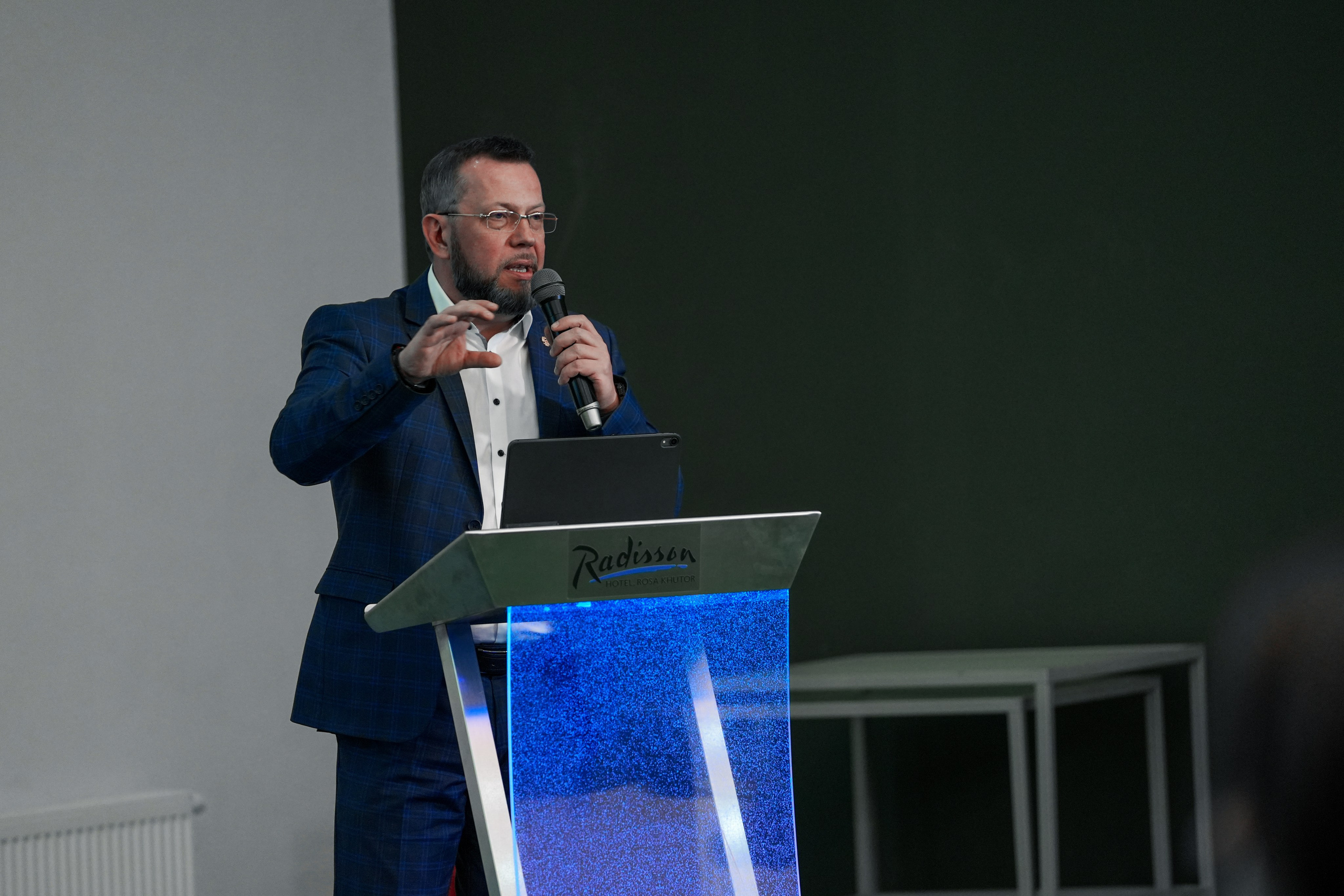 Форум «Полимерный бизнес России» на курорте Роза Хутор. Репортажный фотограф в Красной Поляне и Сочи Павлюченко Екатерина