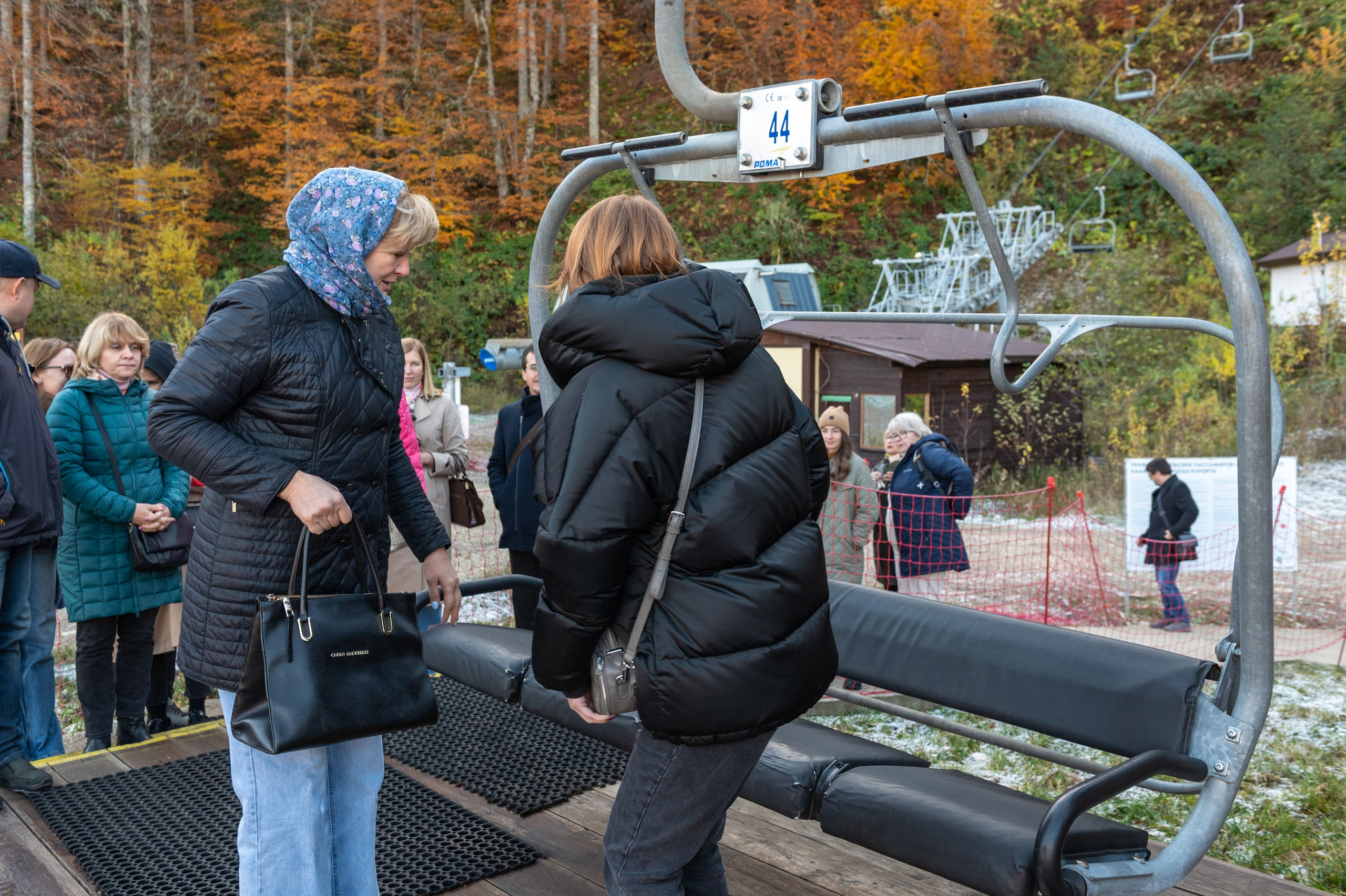 Mice мероприятие — прогулка на водопад Поликаря на курорте Красная Поляна. Репортажный фотограф в Красной Поляне и Сочи Павлюченко Екатерина
