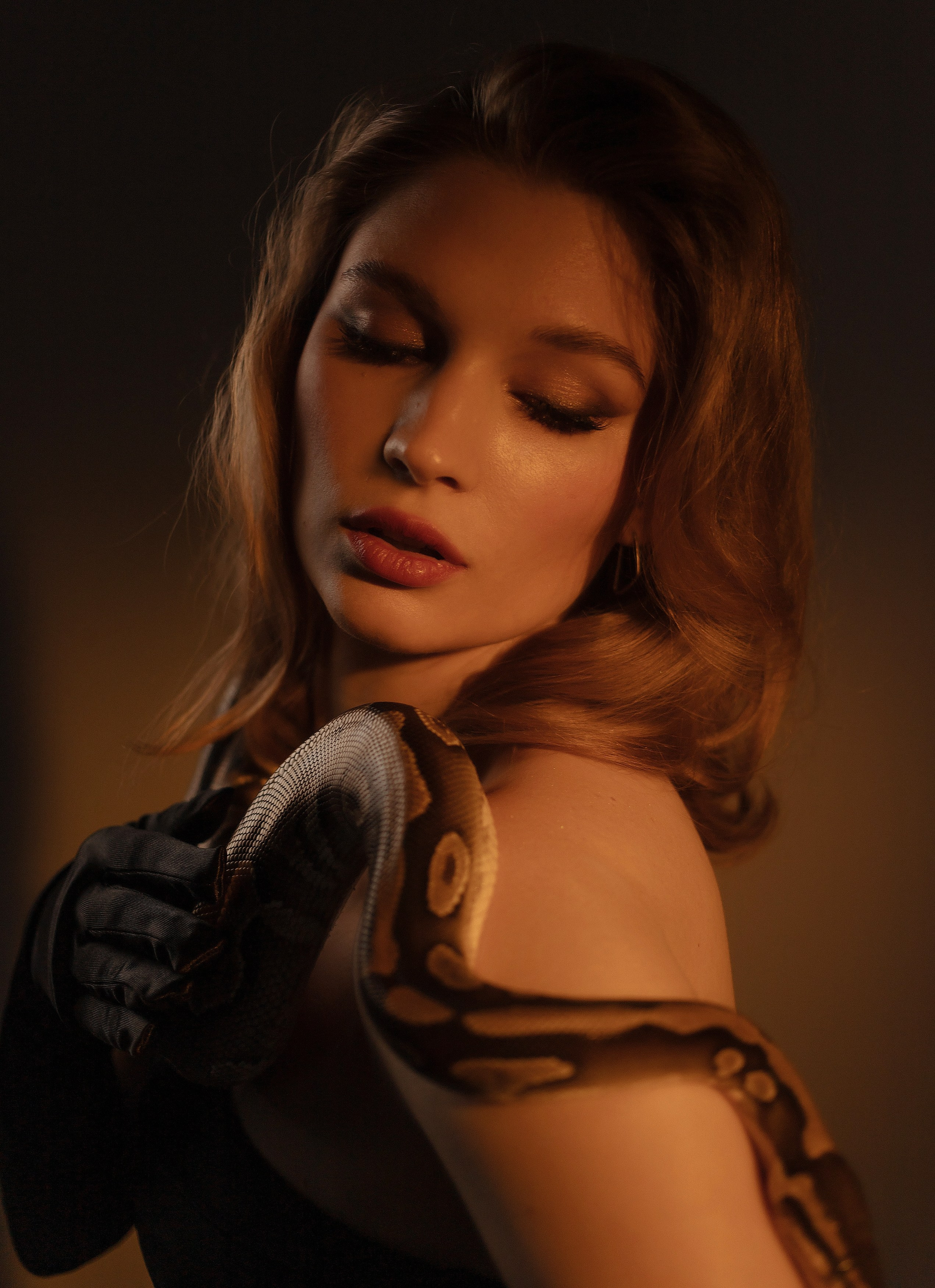 Екатерина с питоном. Портретный фотограф в Санкт-Петербурге Катя Протасевич