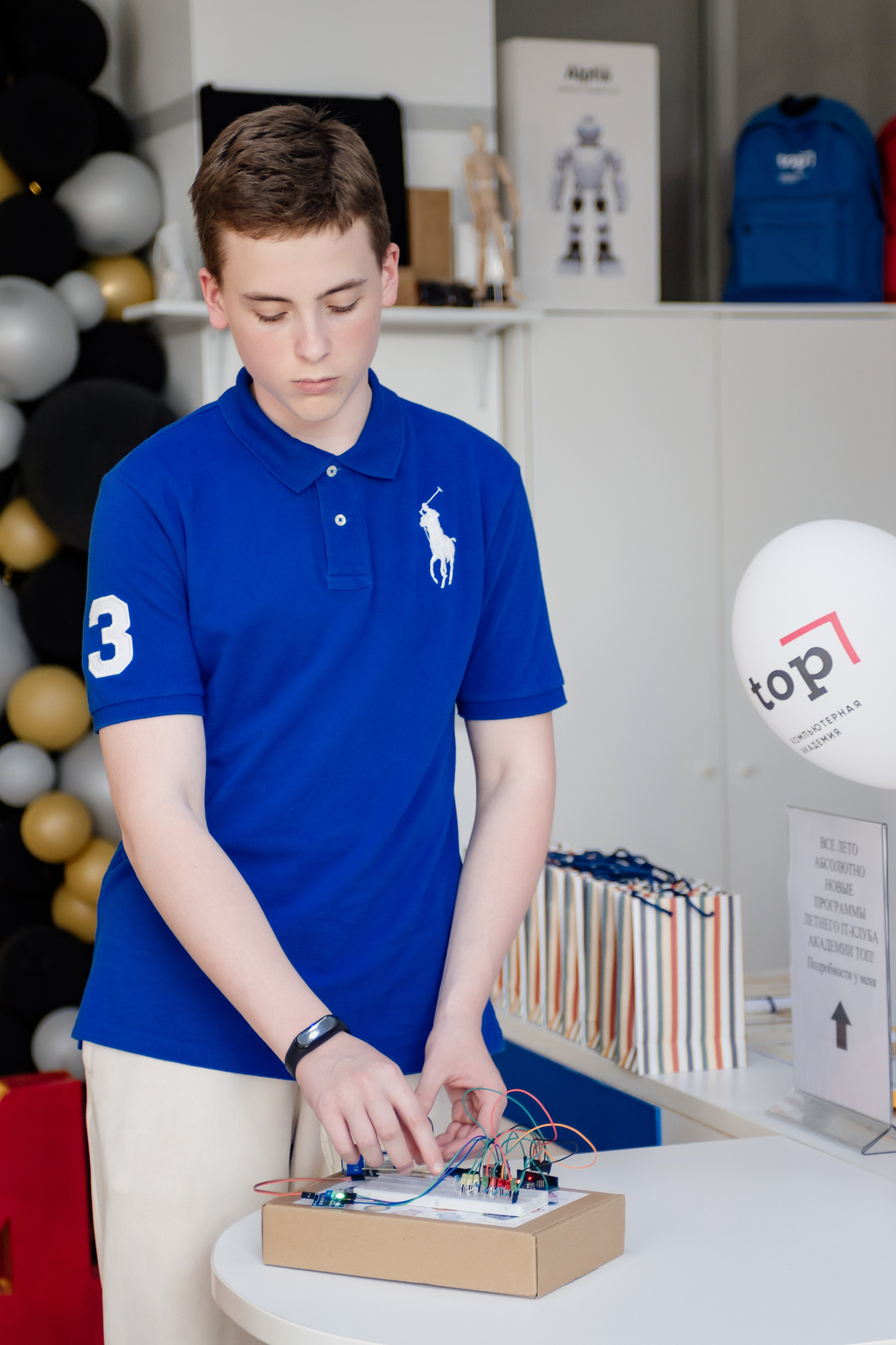 Выпускной: компьютерная академия Топ. Фотограф в Твери Дементьева Анастасия