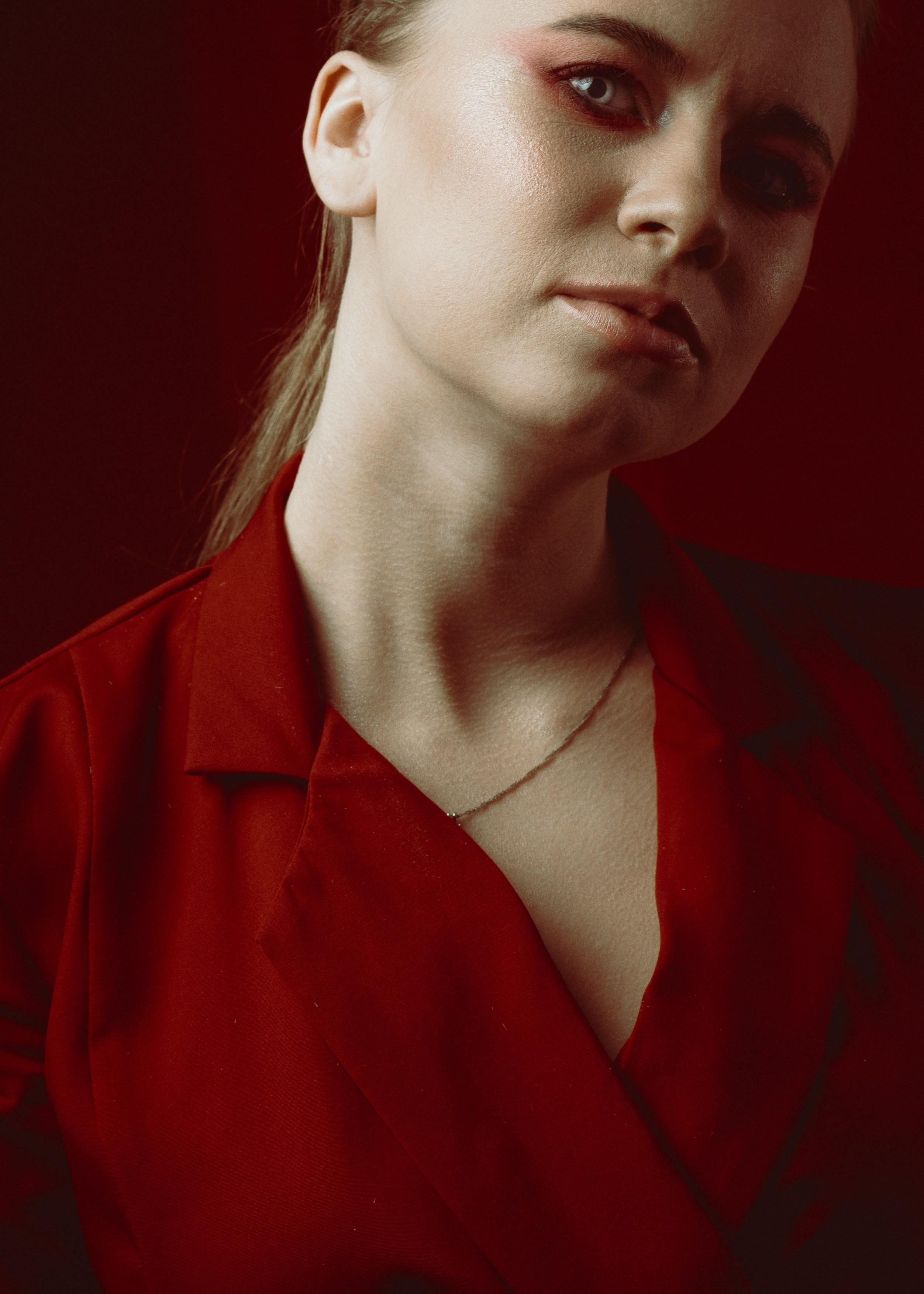 Фотосессия в красном для Дарьи