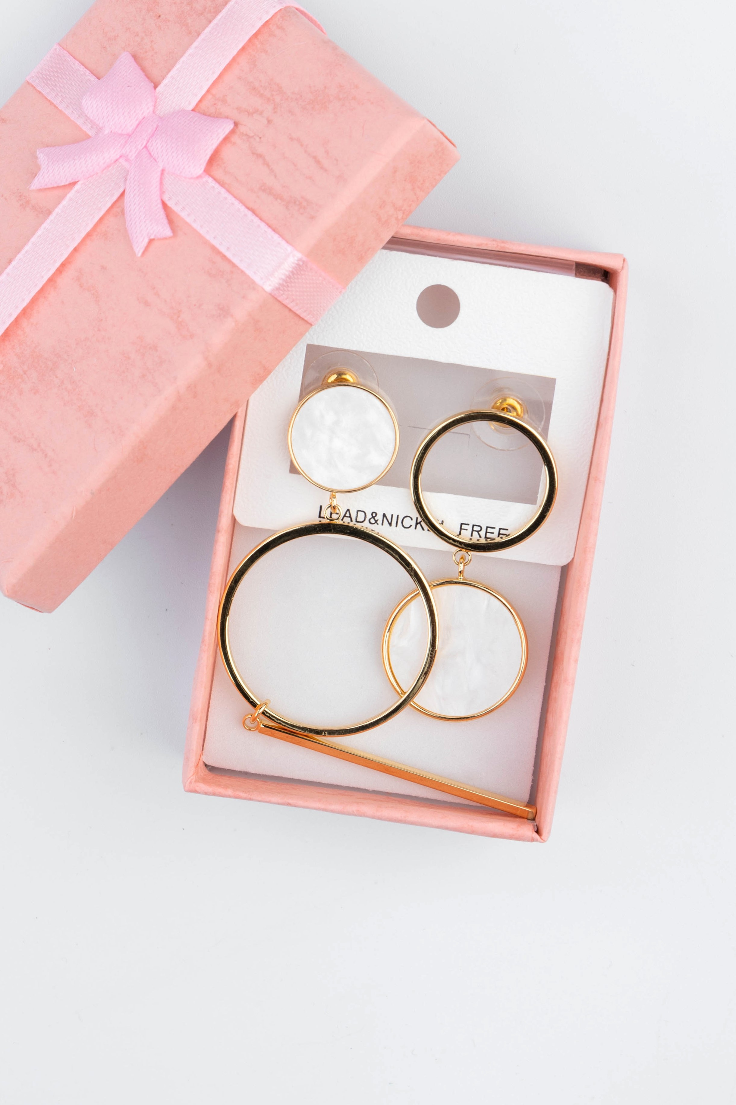 Ювелирные украшения. Предметный фотограф в Крыму Ольга Шестакова