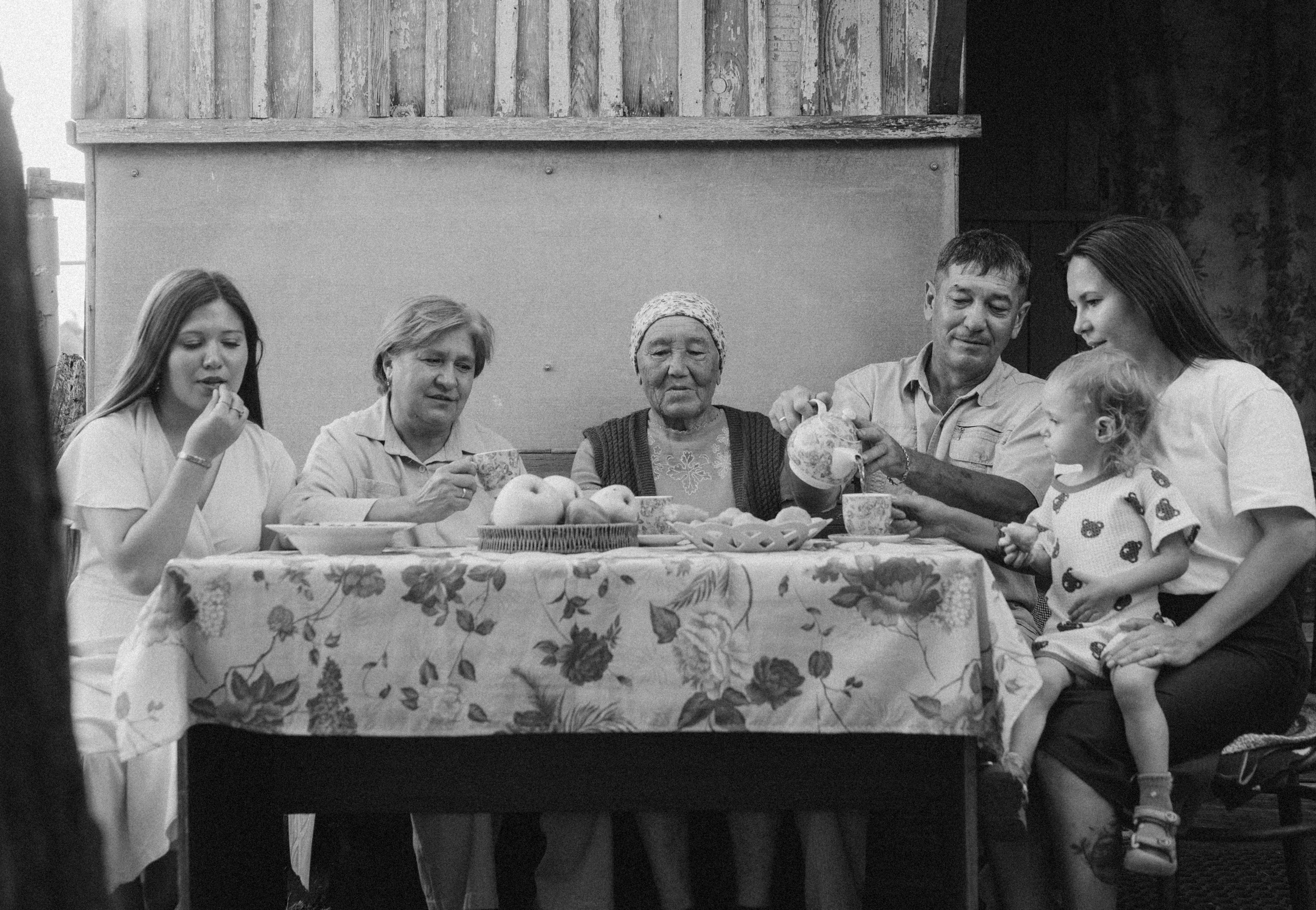 Адель Семейная фотосессия в деревне. Фотограф Белебей Абзалетдинов Артур