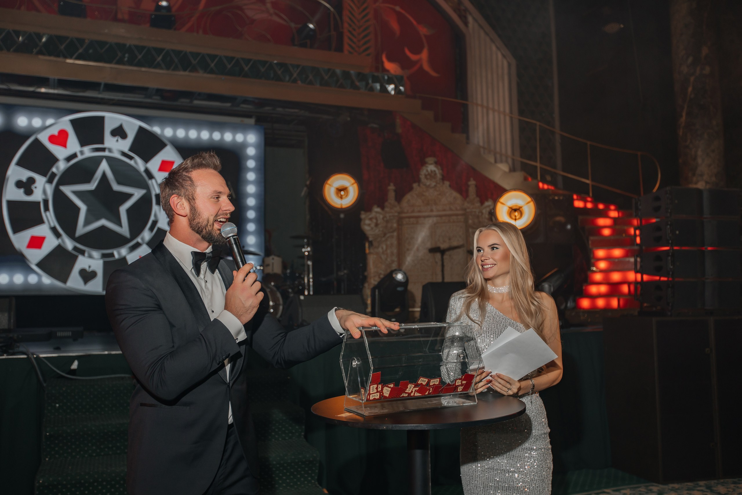 Первый клиентский банк «Бурлеск NY» Ресторан Яръ. Фотограф Москва Людмила Белова