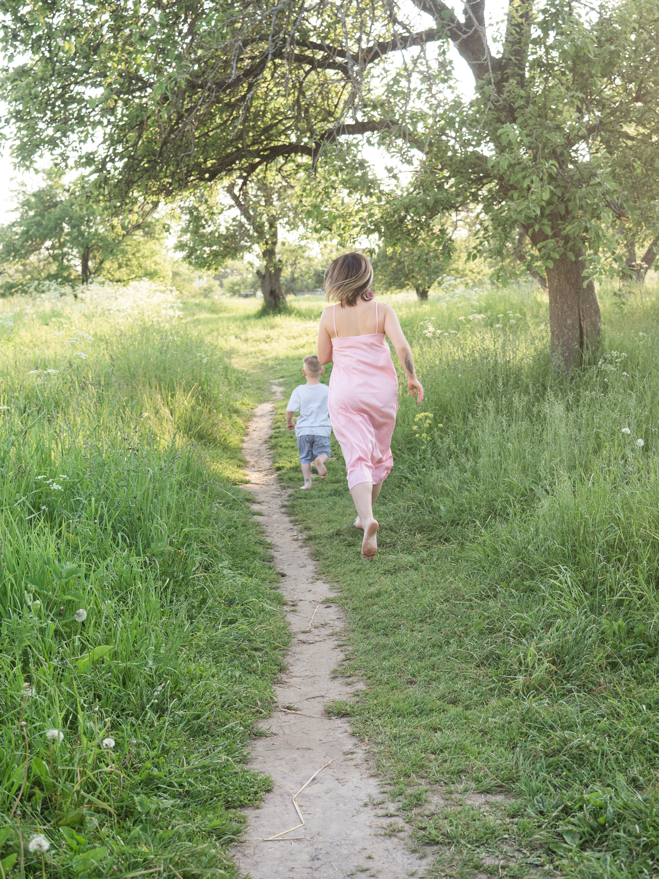 Алена с сыном. Свадебный и репортажный фотограф Элина Козырьянова