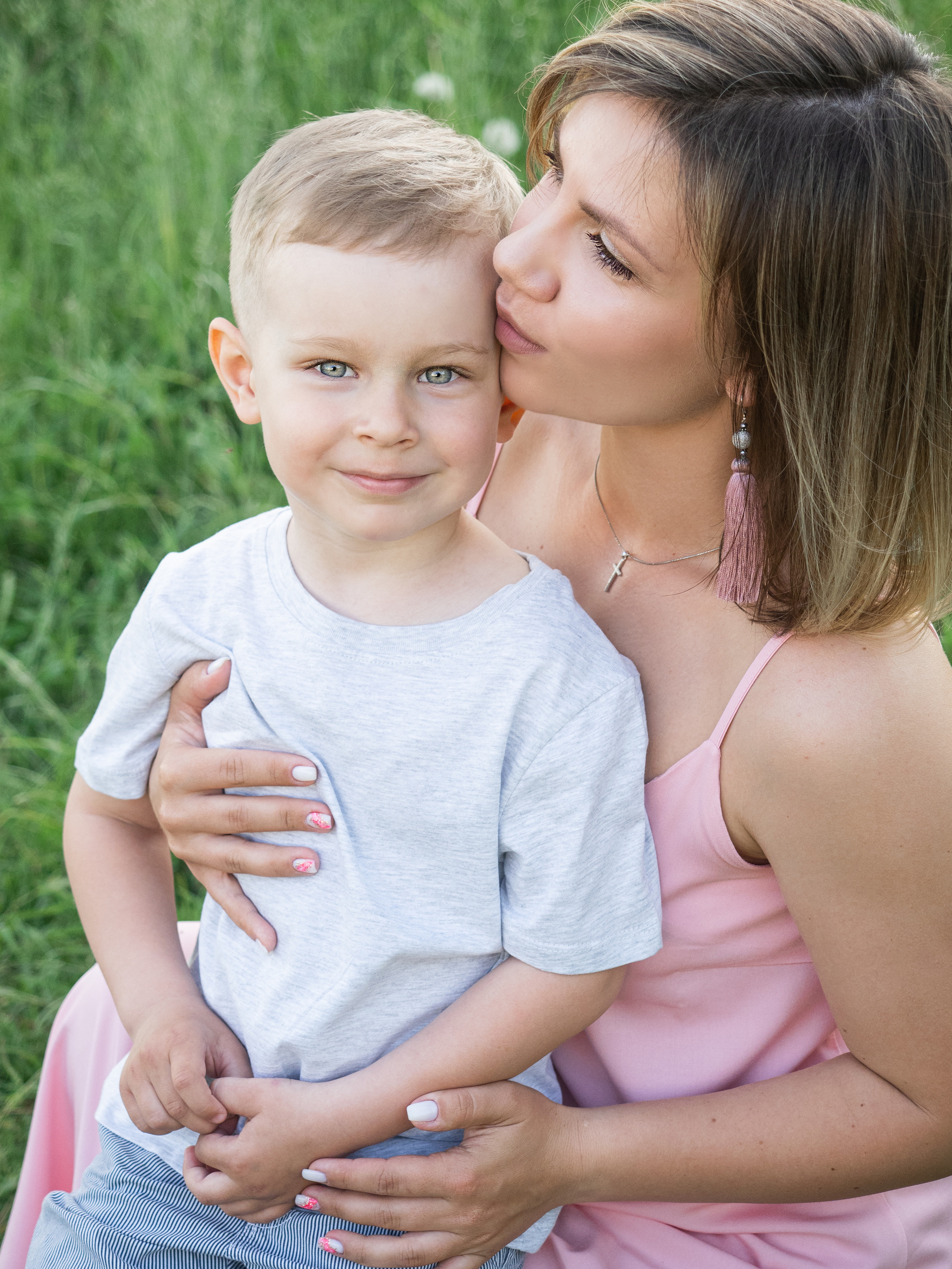 Алена с сыном. Свадебный и репортажный фотограф Элина Козырьянова