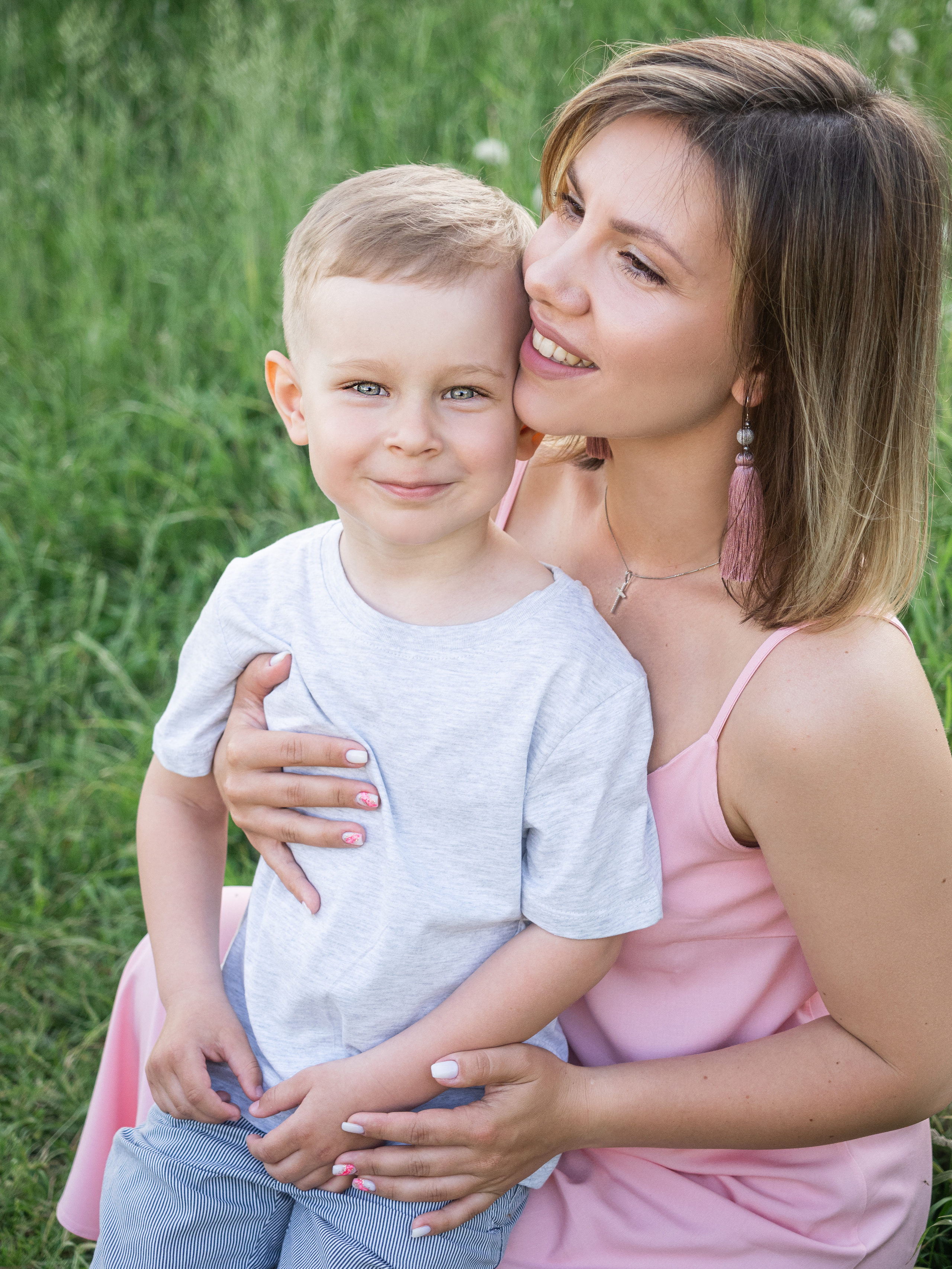 Алена с сыном. Свадебный и репортажный фотограф Элина Козырьянова