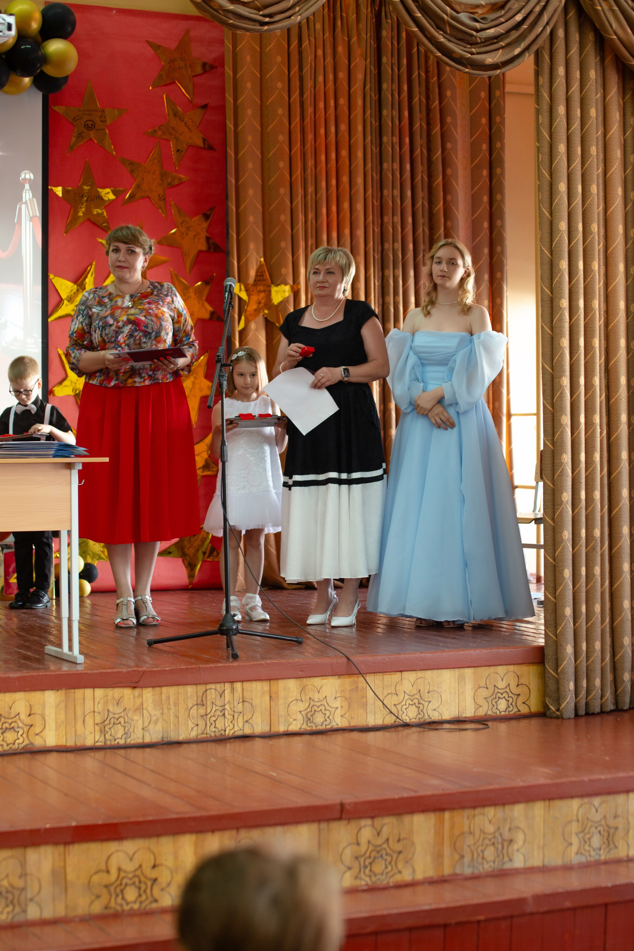 ВРУЧЕНИЕ ДИПЛОМОВ 9 ШКОЛА 2024 г. ТВОЙ АЛЬБОМ / ТВОИ ПРАВИЛА