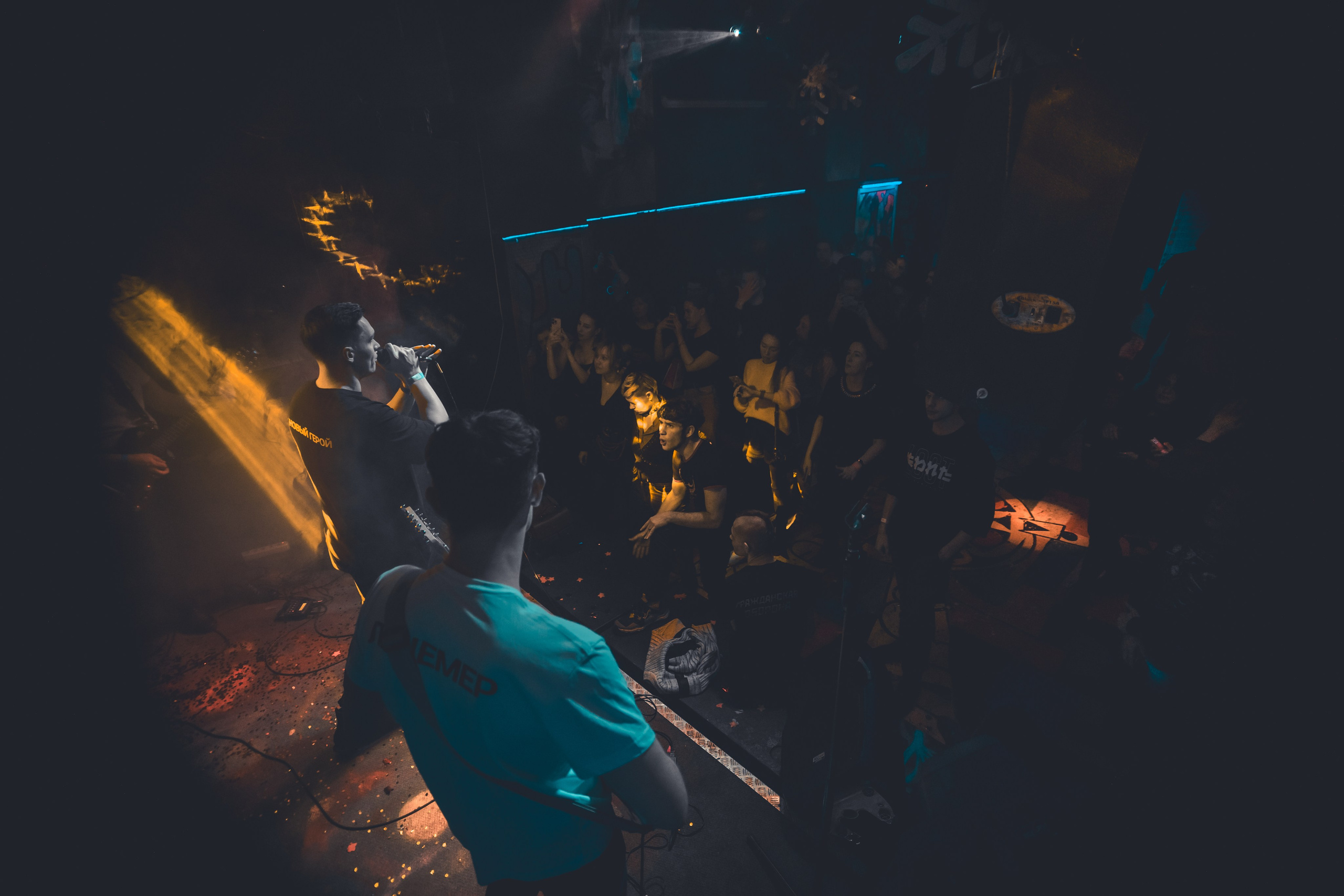 Ex-позиция. Рок-ёлка, клуб-галерея Эрмитаж. 21.12.2024. Фотограф Регина Крикунова г. Красноярск