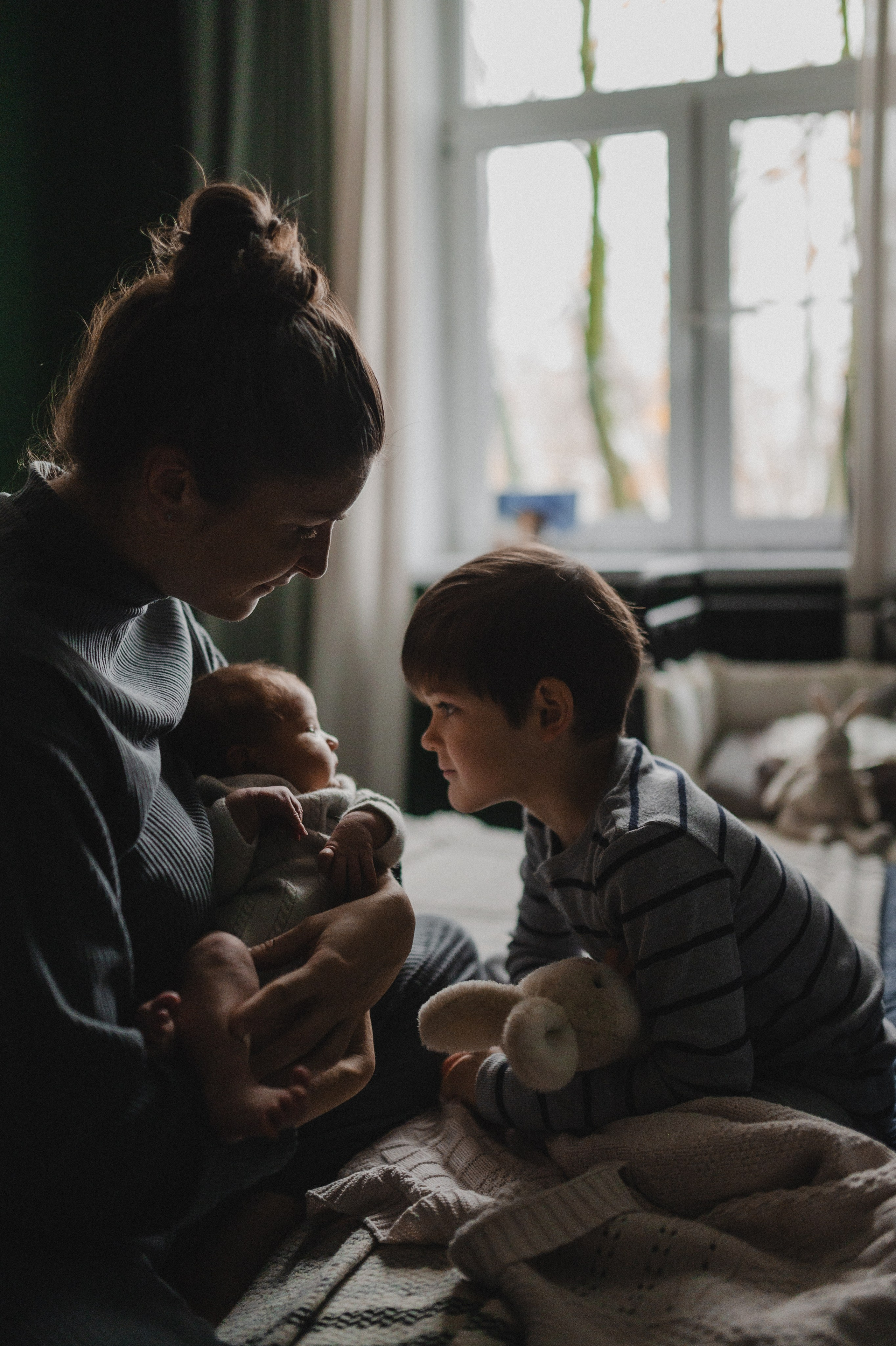 Дима, Нелли, Марк, Нина и Кира дома. Семейный и свадебный lifestyle-фотограф в Москве Мария Петрова
