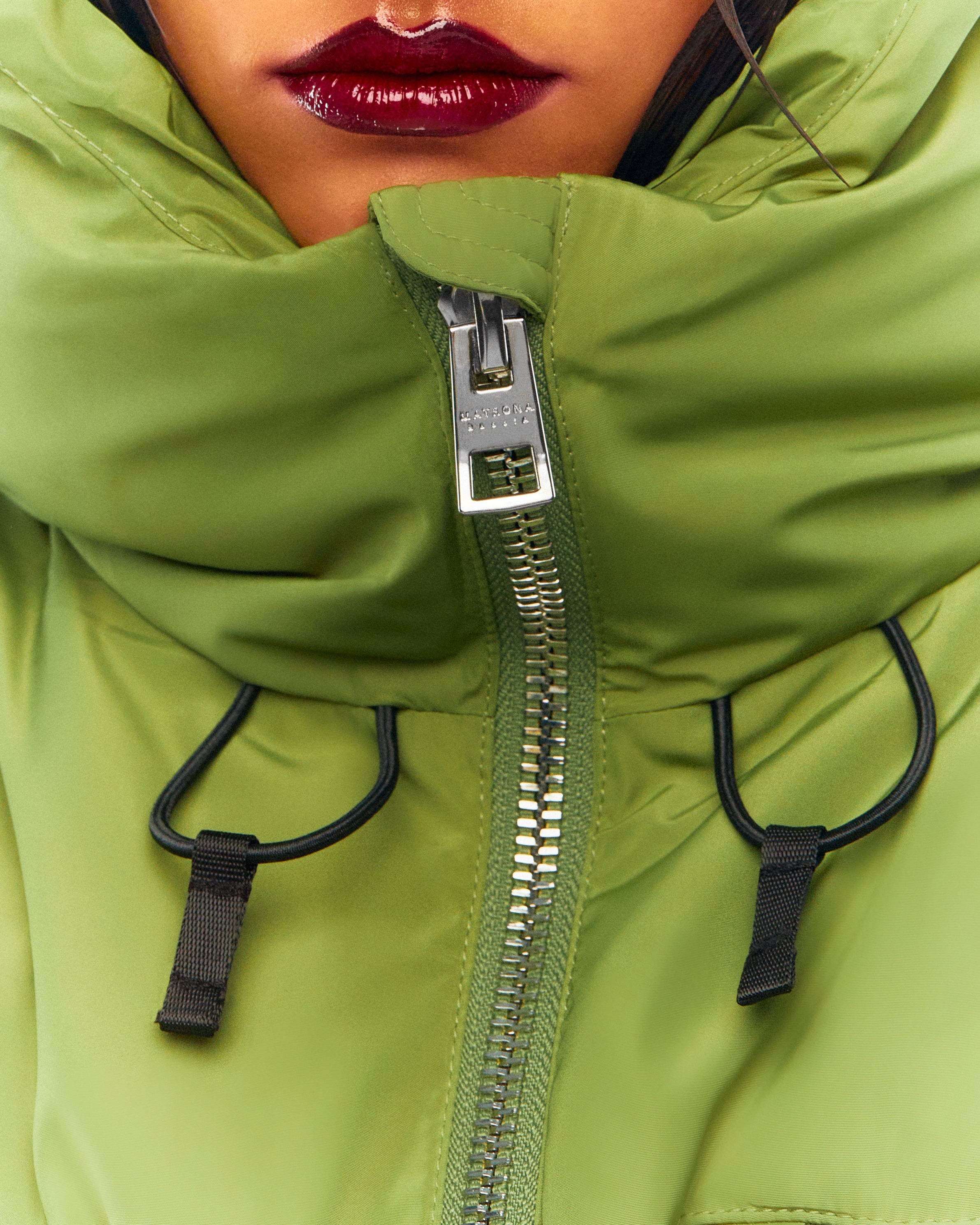 Matrona. Святослав Лебедев | Рекламный фотограф — Коммерческая съемка, Арт-дирекшн, AI-интеграция