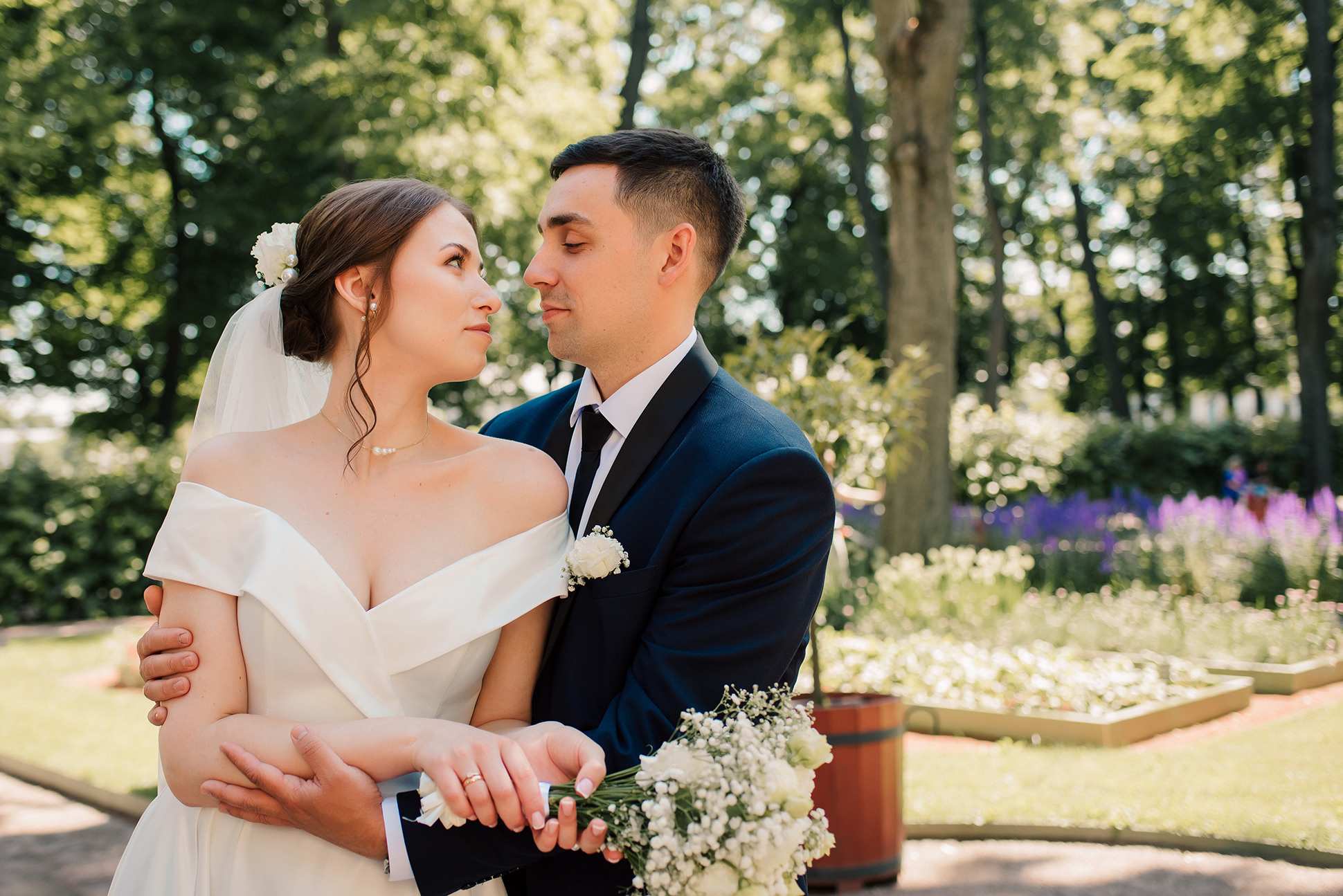 Ксения и Павел. Летний сад. Семейный и Свадебный фотограф. Санкт-Петербург. Пушкин