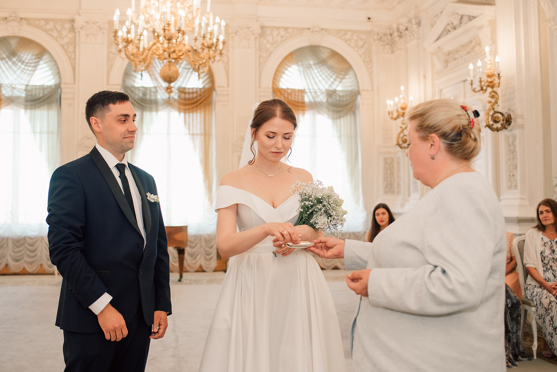Ксения и Павел. Летний сад. Семейный и Свадебный фотограф. Санкт-Петербург. Пушкин