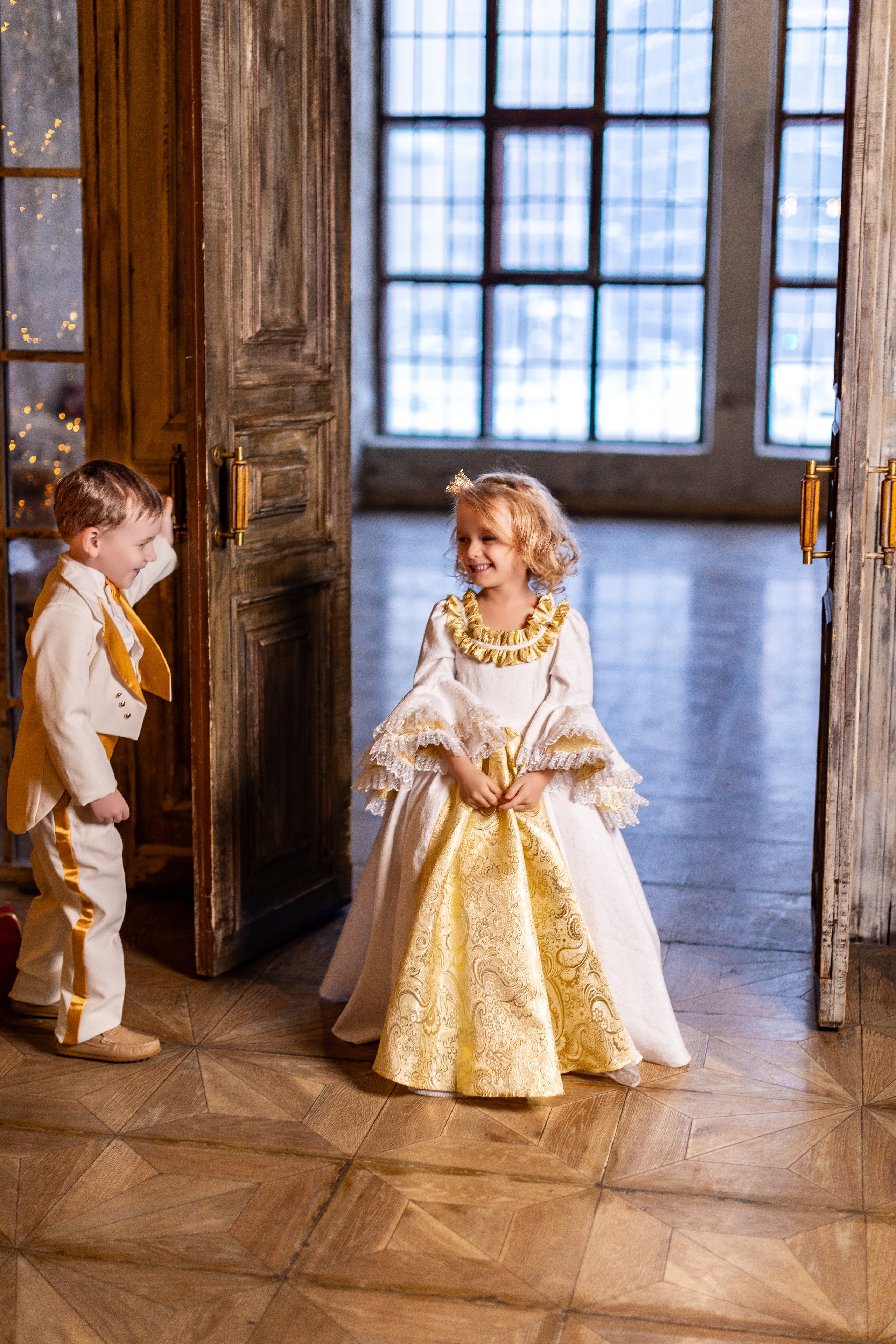 Принц Ярослав и принцесса Анечка. Фото и видео Москва, Московский. Свадебный фотограф, видеограф, фотосессии, видеосъемка