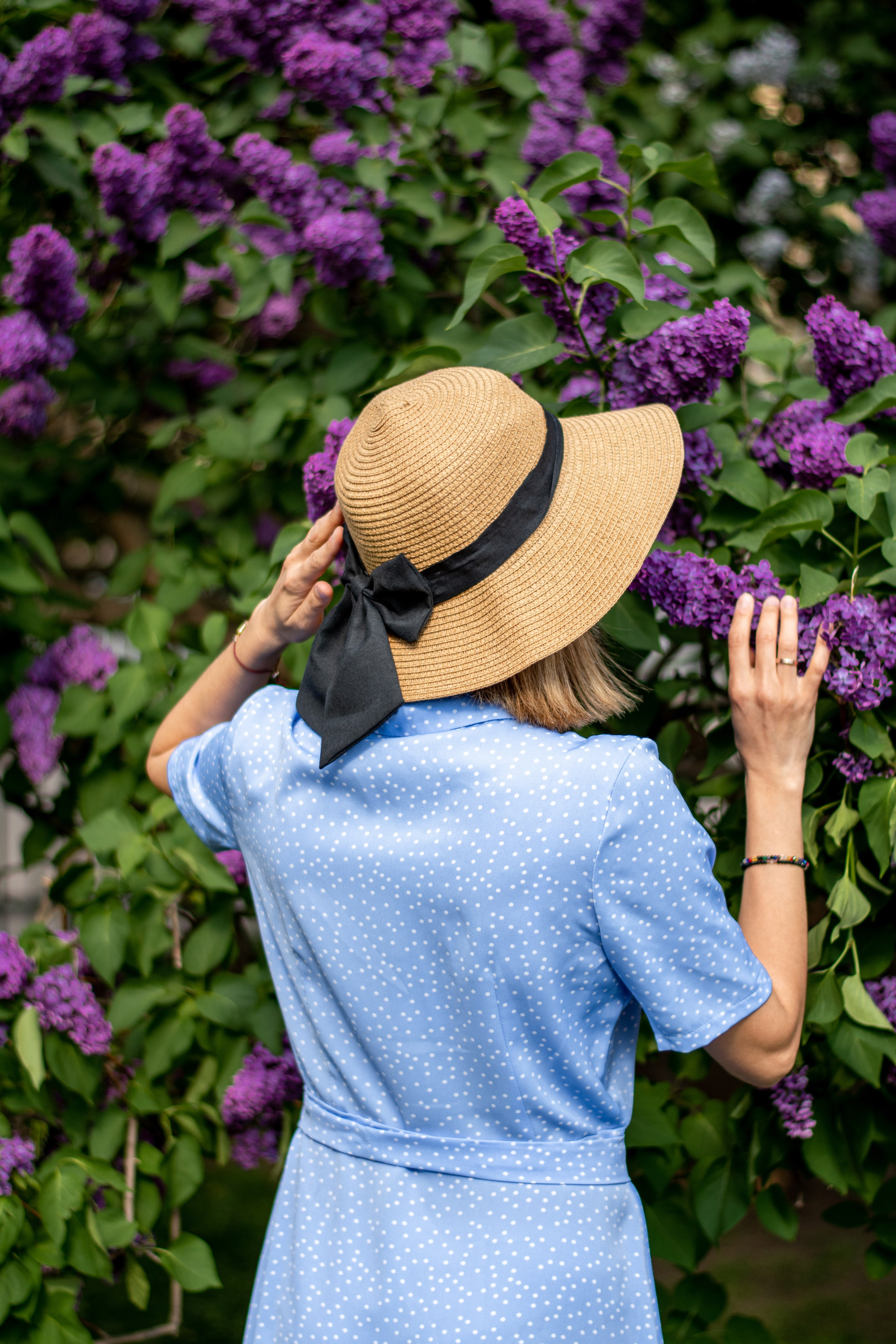 Айгуль в сирени. Фотограф Санкт-Петербург | Дарья Першина
