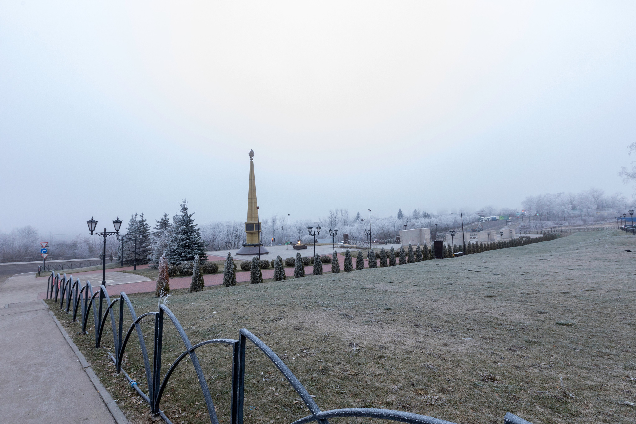Иней — Менделеевский. Мемориалы Героям Великой Отечественной Войны. Фотограф в Туле Крупский АнДРей. Фотостудия «КАДР71» в Туле