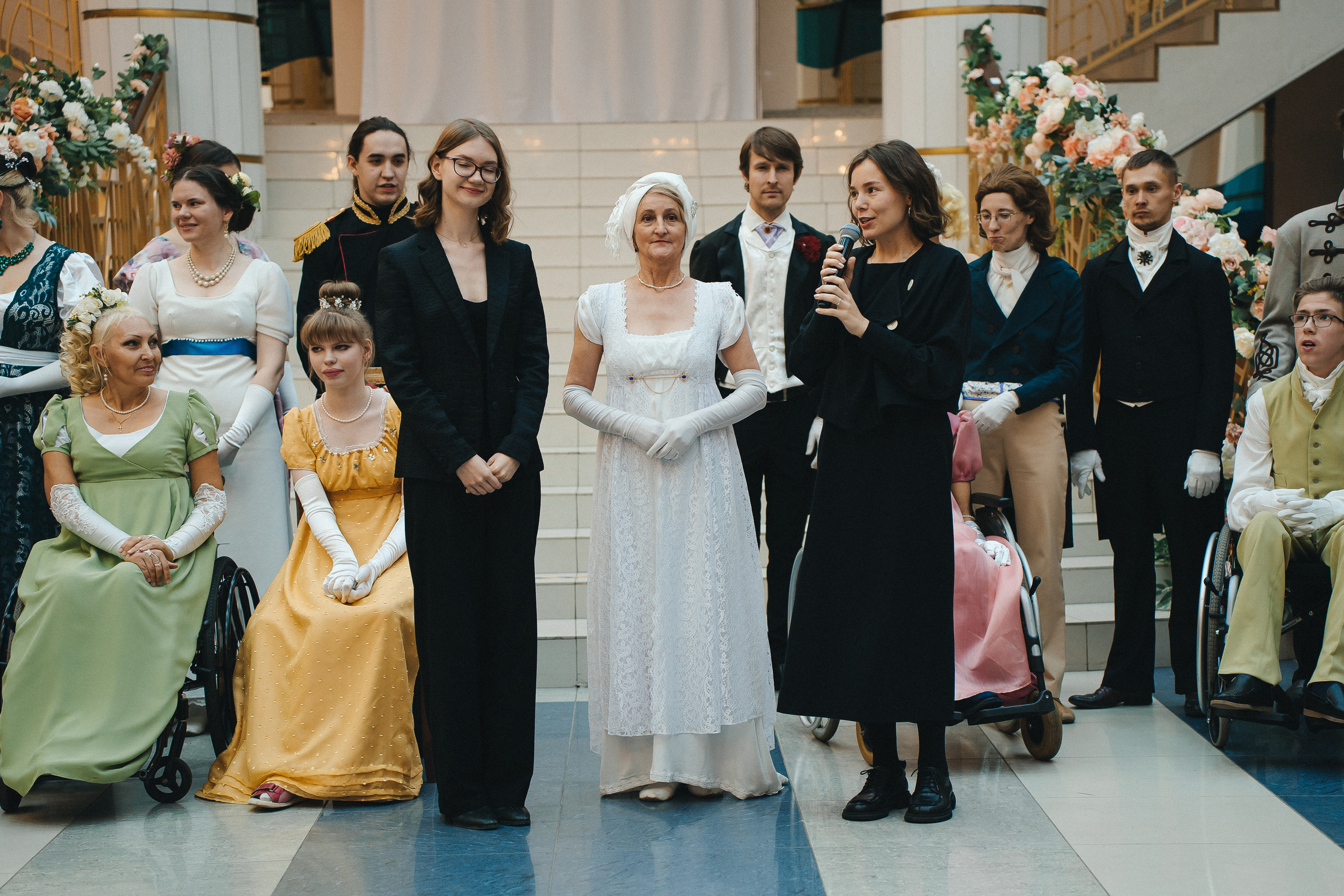 Инклюзивный показ бальной моды «Вальс цветов» | Филармония | 2022