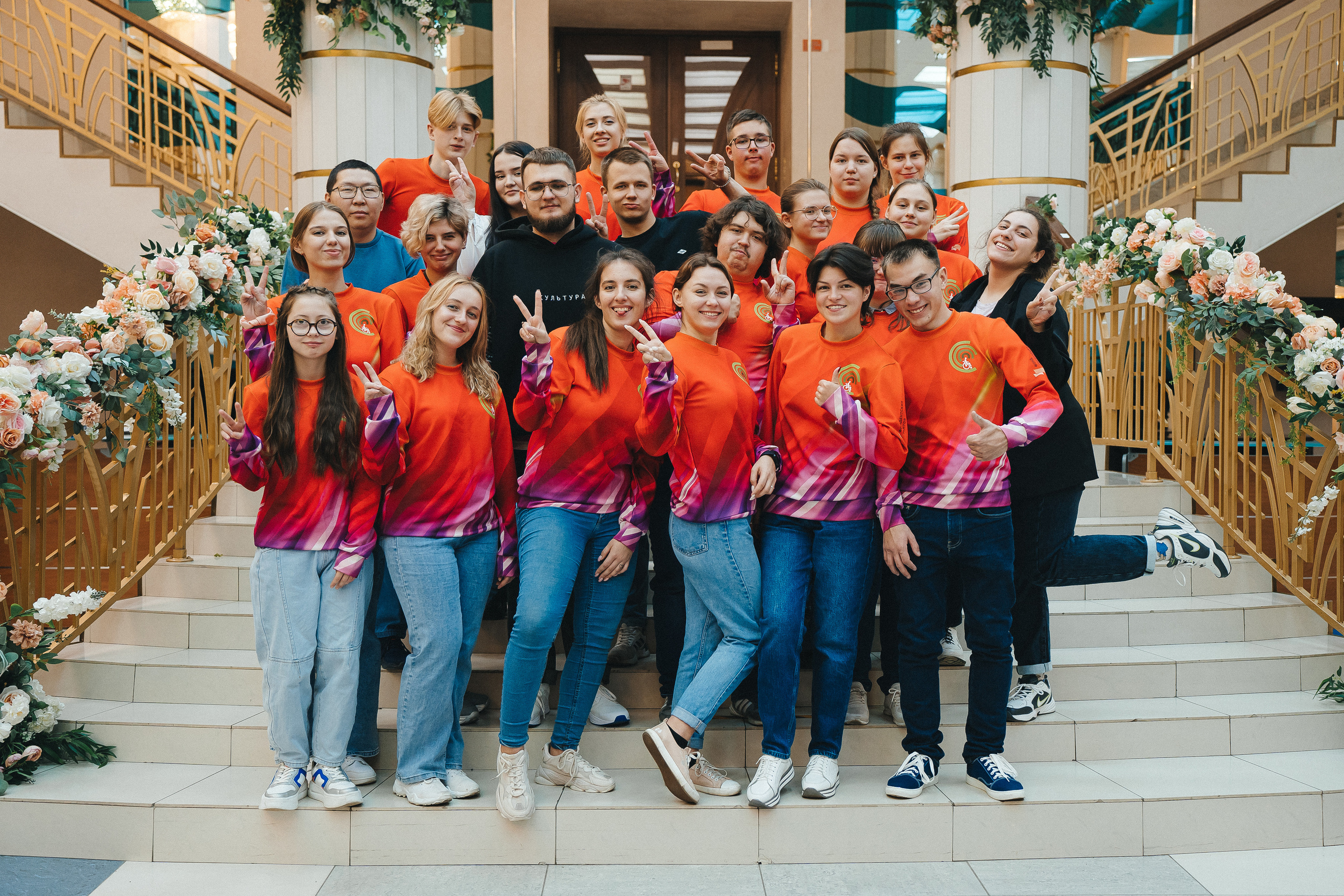 Инклюзивный показ бальной моды «Вальс цветов» | Филармония | 2022