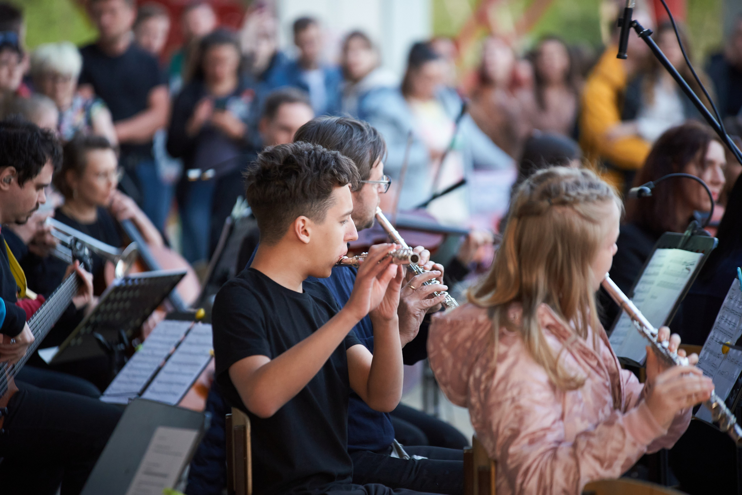 Репортаж: Музыкальная школа Виртуозы в Ночь музеев у планетария. Репортажный и женский фотограф в Новосибирске