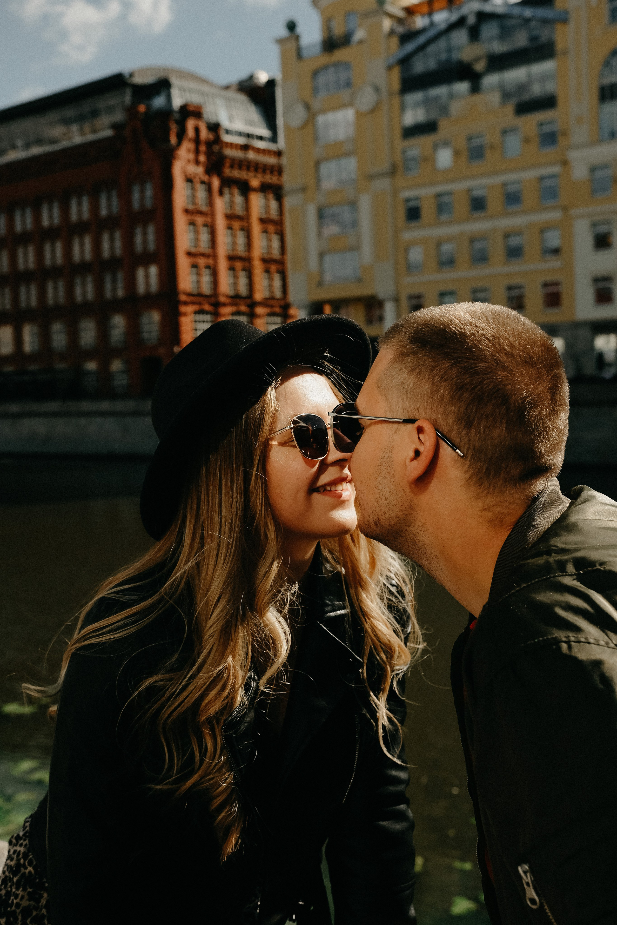 Солнце на Красном Октябре. Свадебный фотограф Александра Тюлякова