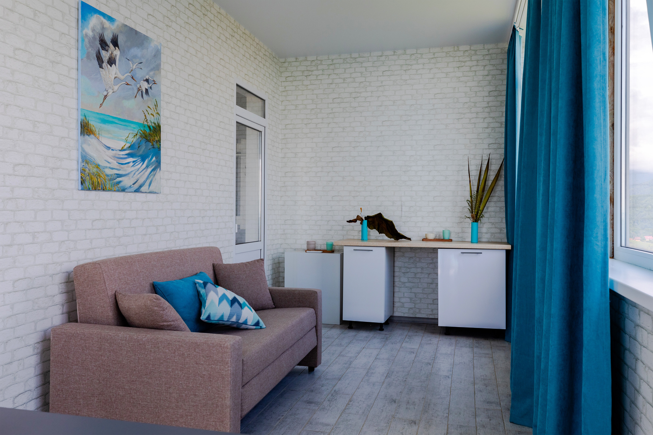 Интерьерная фотосъемка двухкомнатного номера в гостевом доме, Вардане. Интерьерный фотограф в Сочи Владислав Нагин