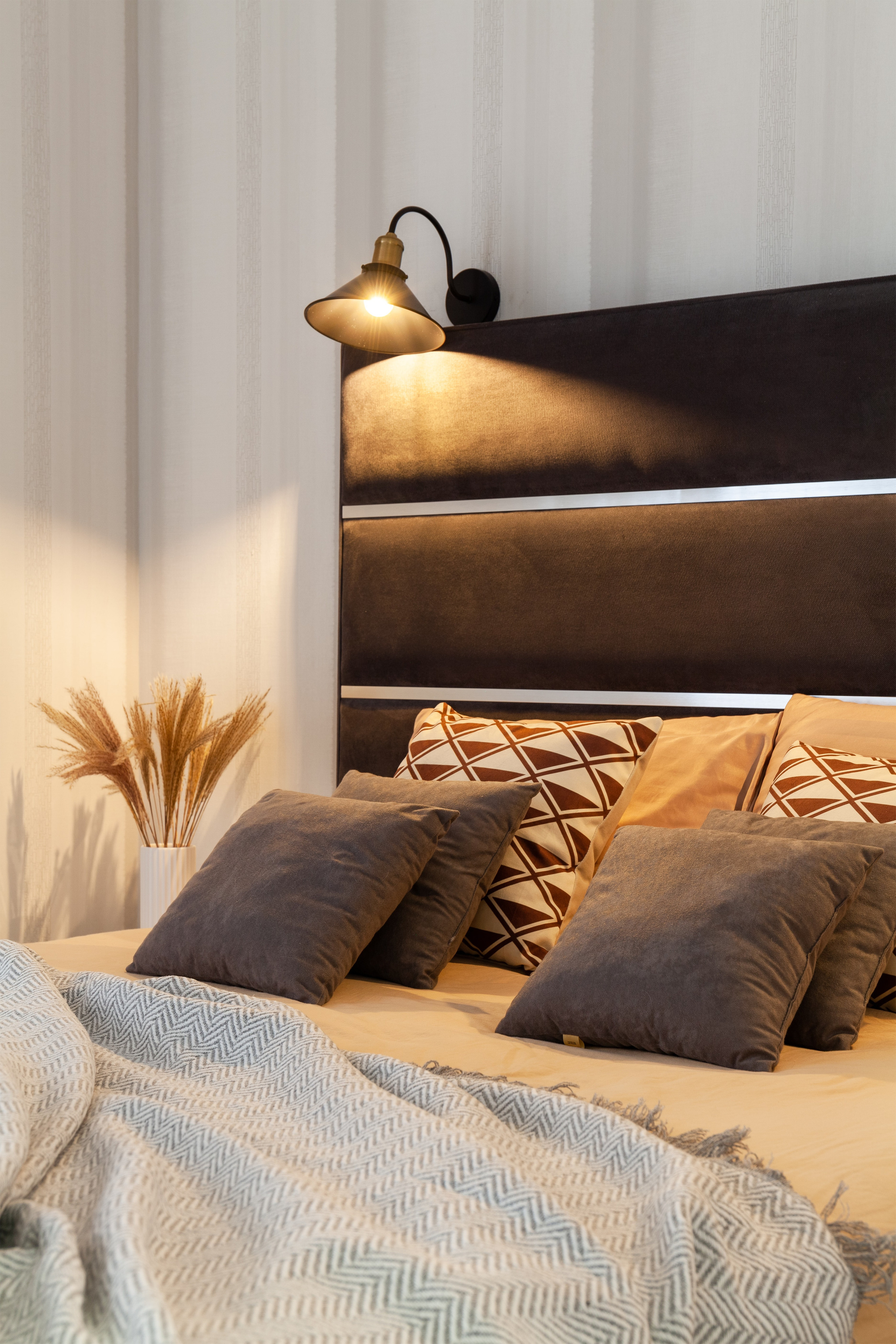 Интерьерная фотосъемка двухкомнатной квартиры в ЖК «Огни Сочи». Интерьерный фотограф в Москве