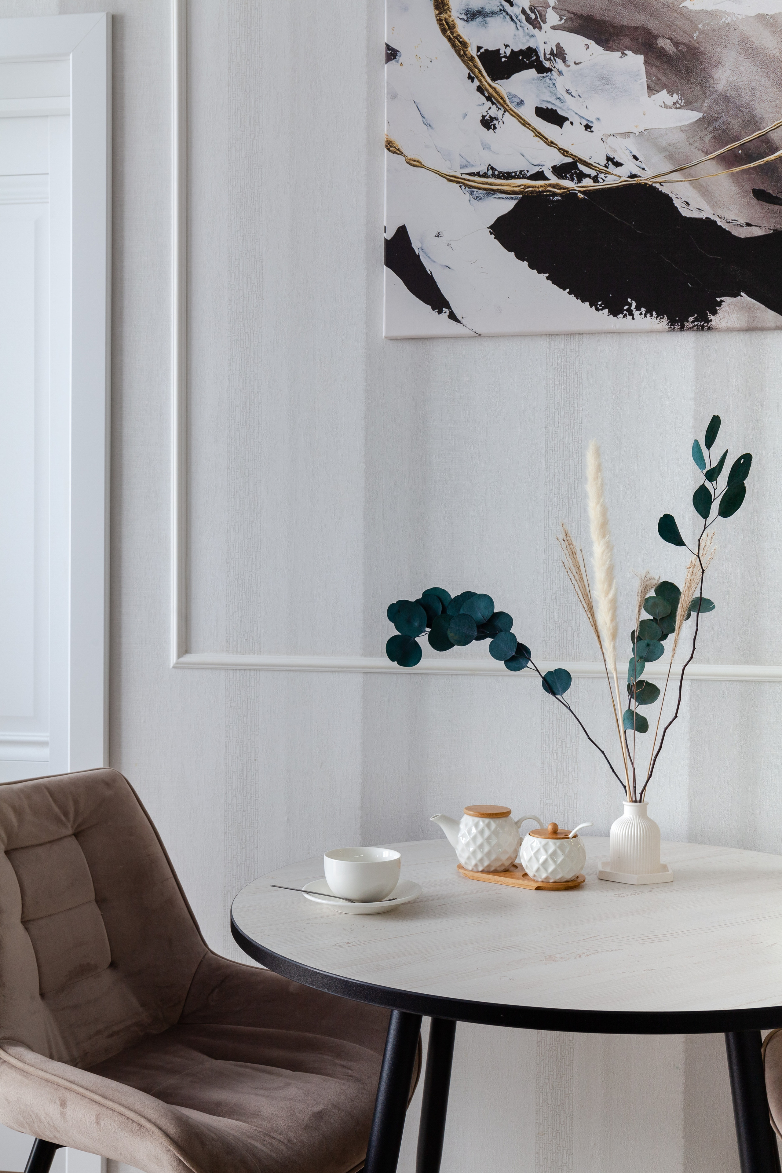 Интерьерная фотосъемка двухкомнатной квартиры в ЖК «Огни Сочи». Интерьерный фотограф в Москве