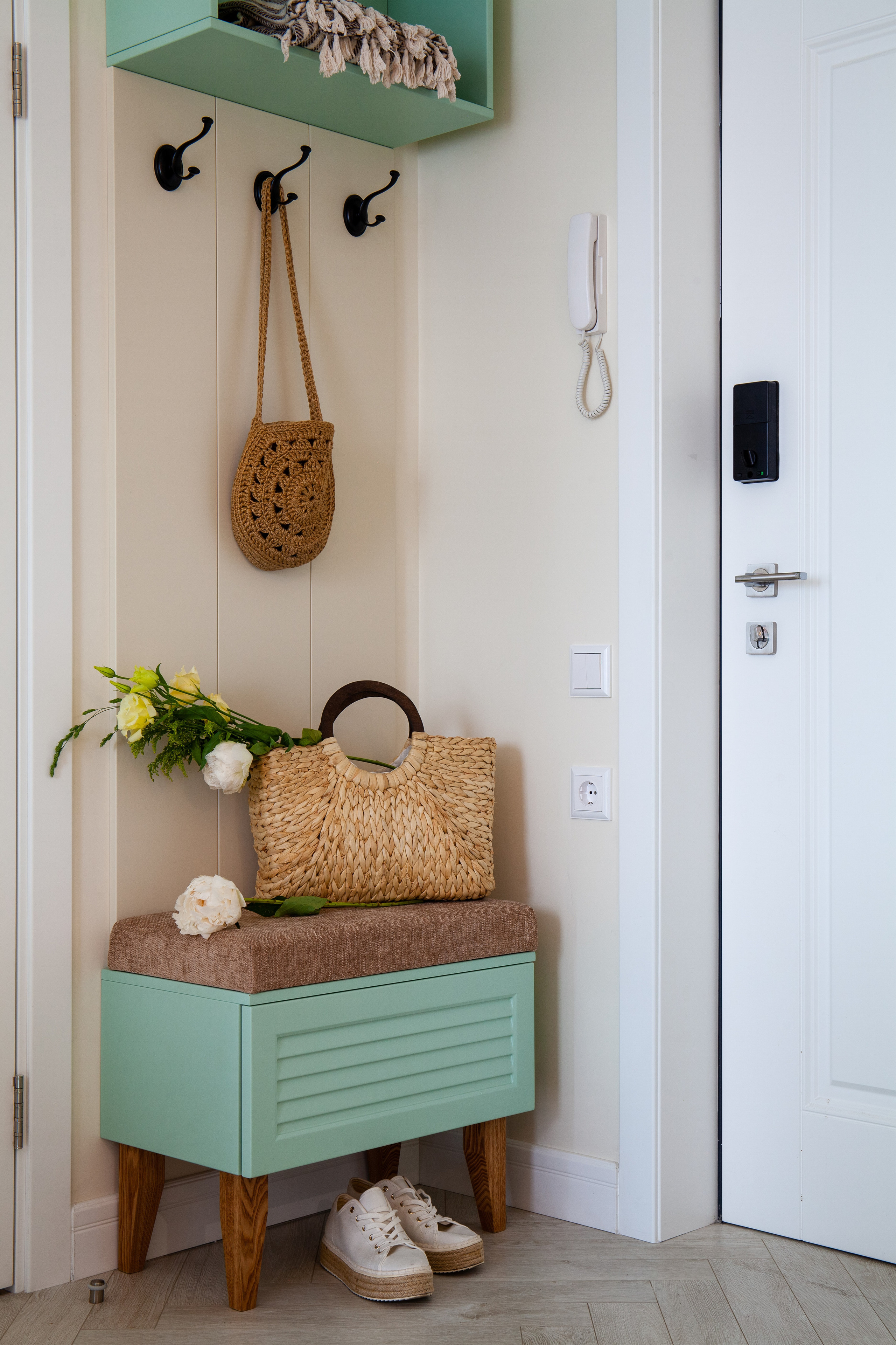 ЖК «Моравия» дизайн проект Виктории Добровольской  @vitadobrovol Публикация в журнале «VINCENТ». Интерьерный фотограф в Сочи Владислав Нагин